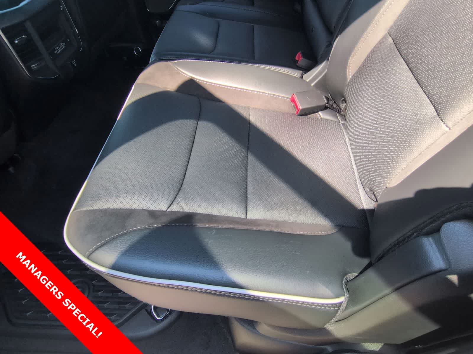 Thumbnail: 2026 RAM 1500 - 18