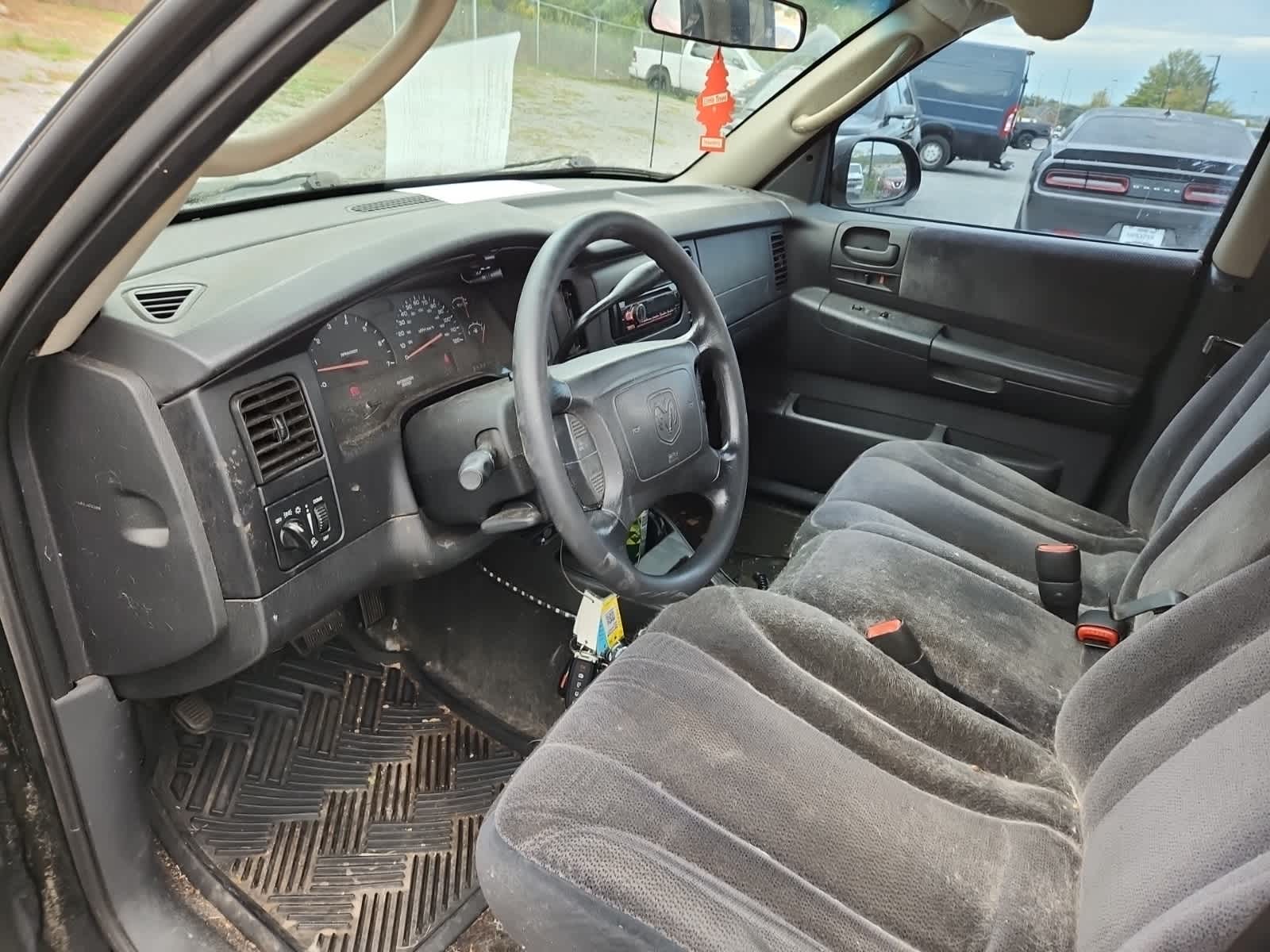 Thumbnail: 2002 Dodge Dakota - 13