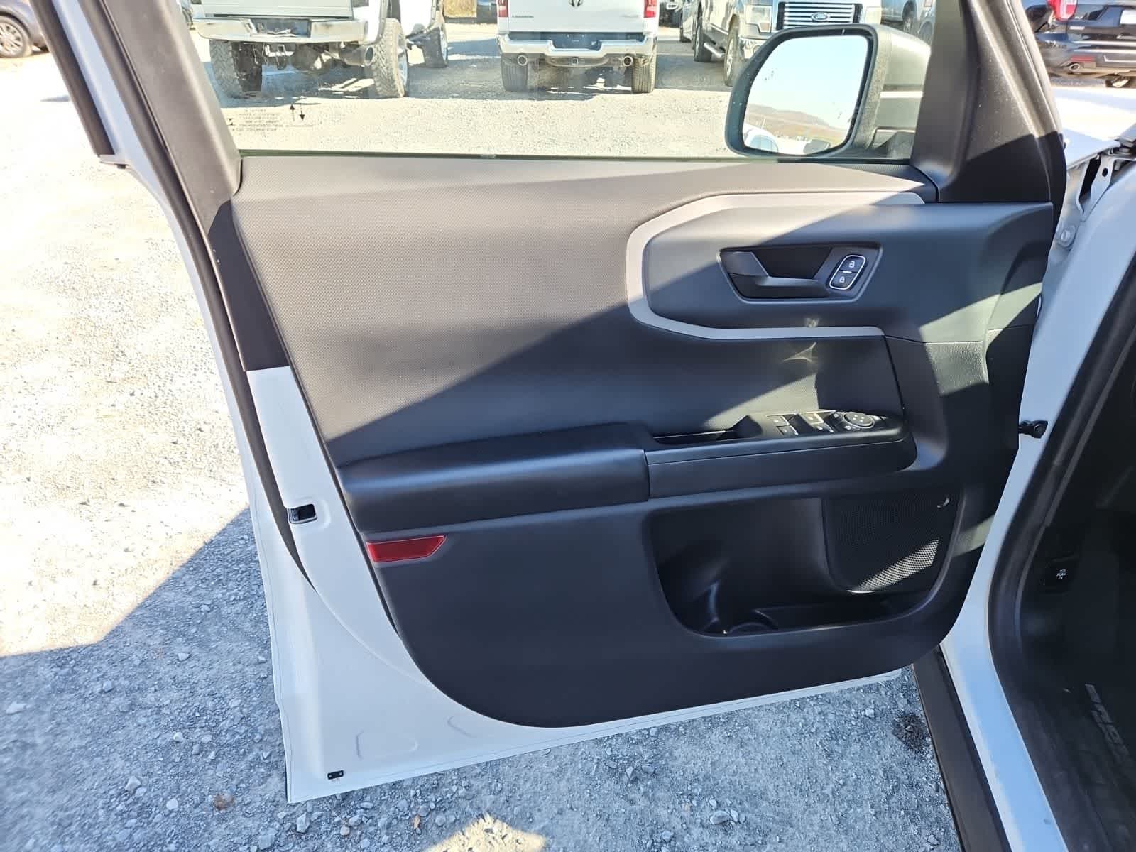 Thumbnail: 2021 Ford Bronco Sport - 16