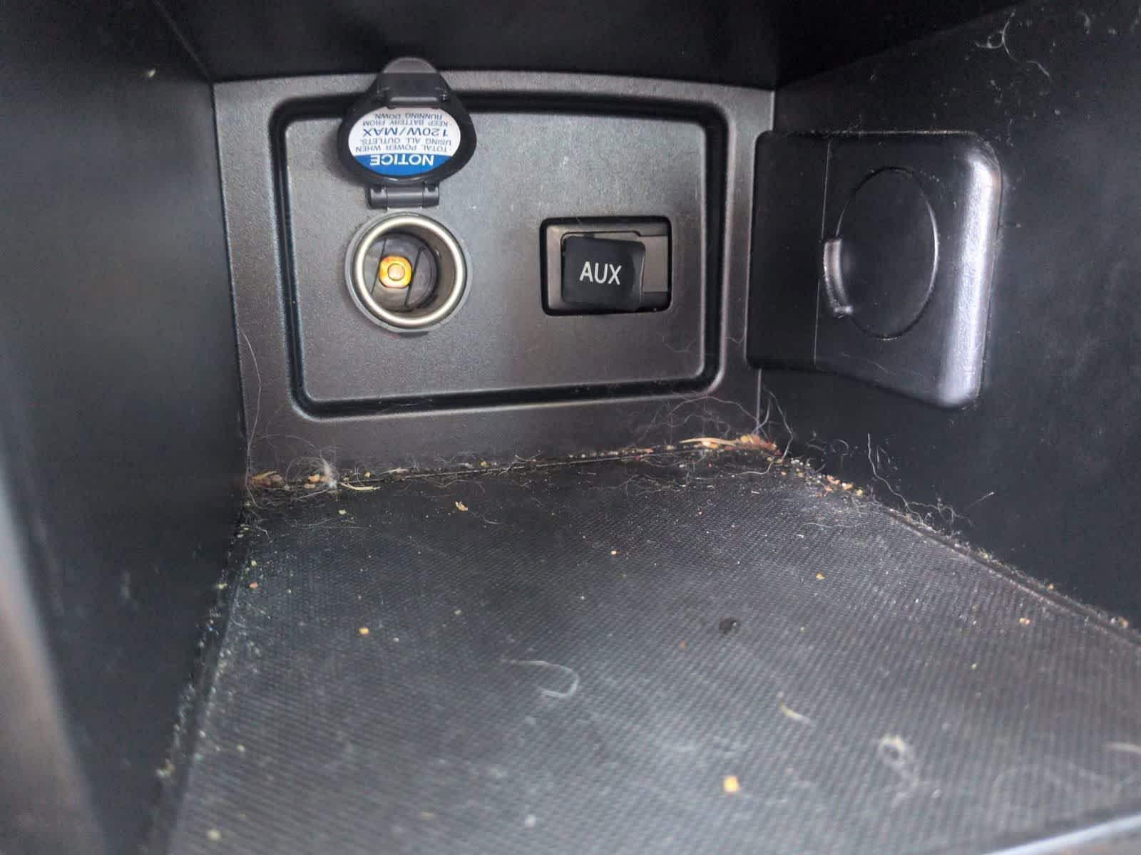 Thumbnail: 2011 Toyota Camry - 27