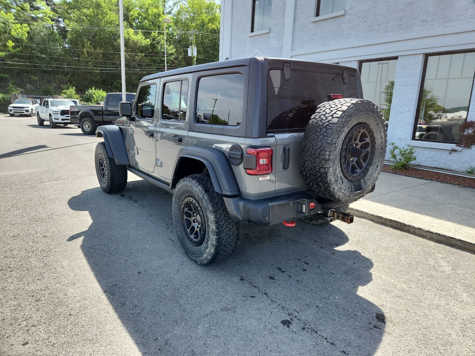 Thumbnail: 2021 Jeep Wrangler - 3