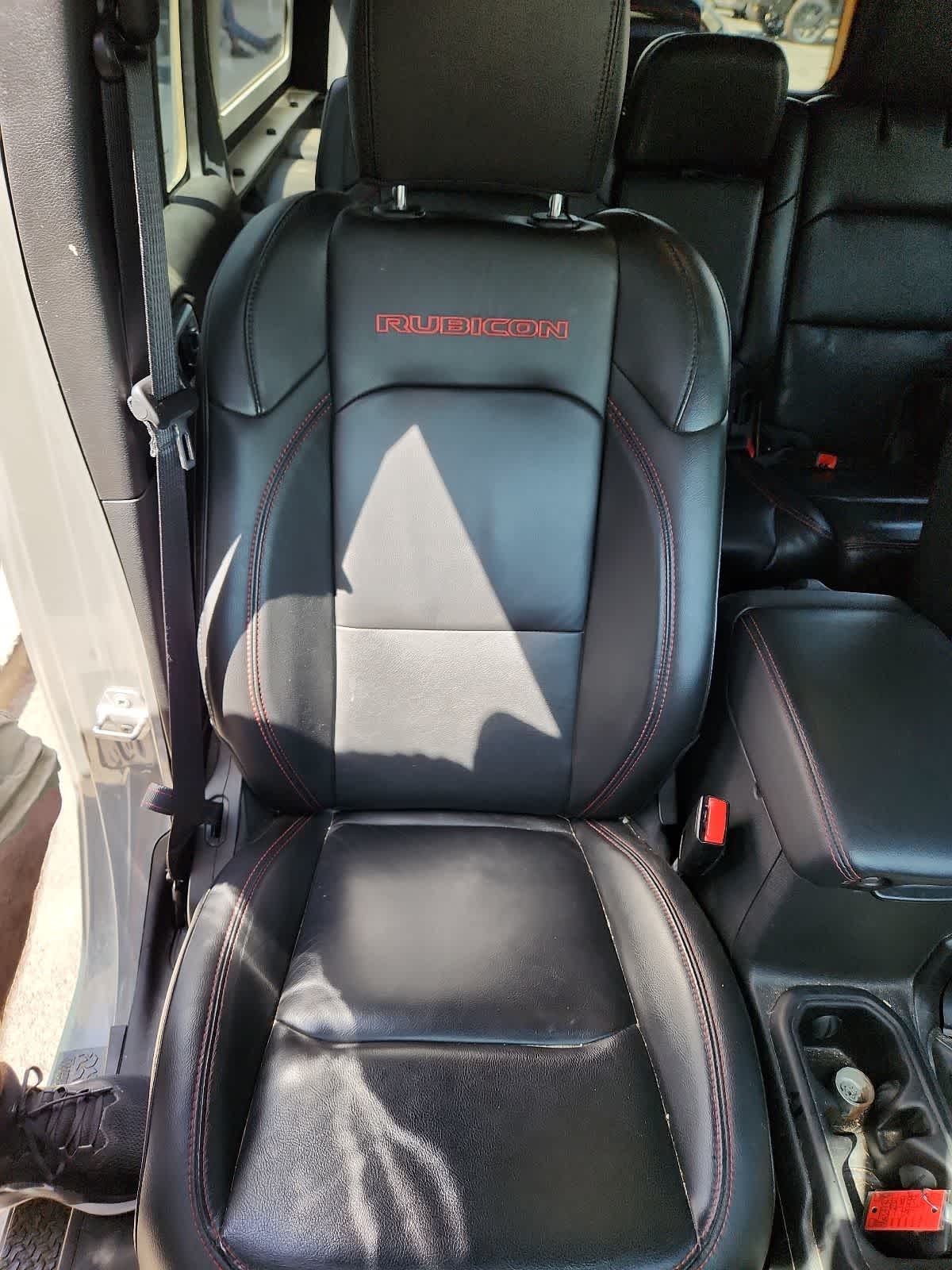Thumbnail: 2021 Jeep Wrangler - 18