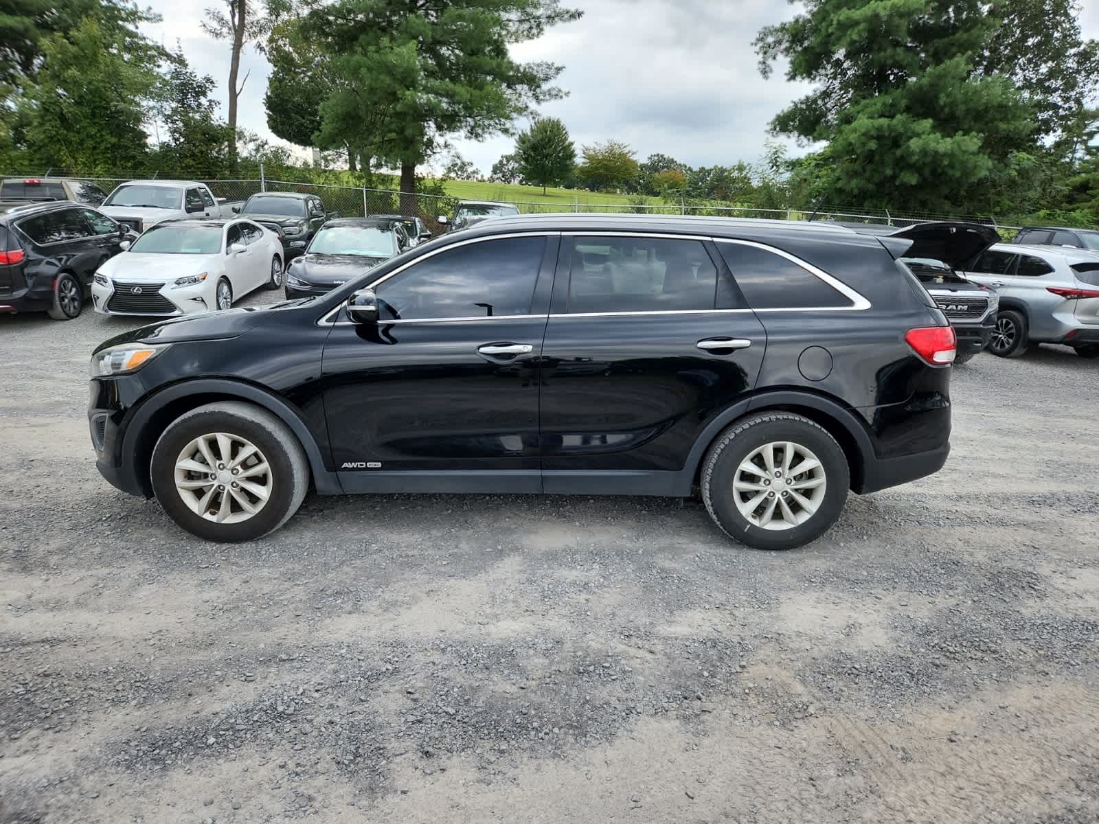Thumbnail: 2017 Kia Sorento - 2