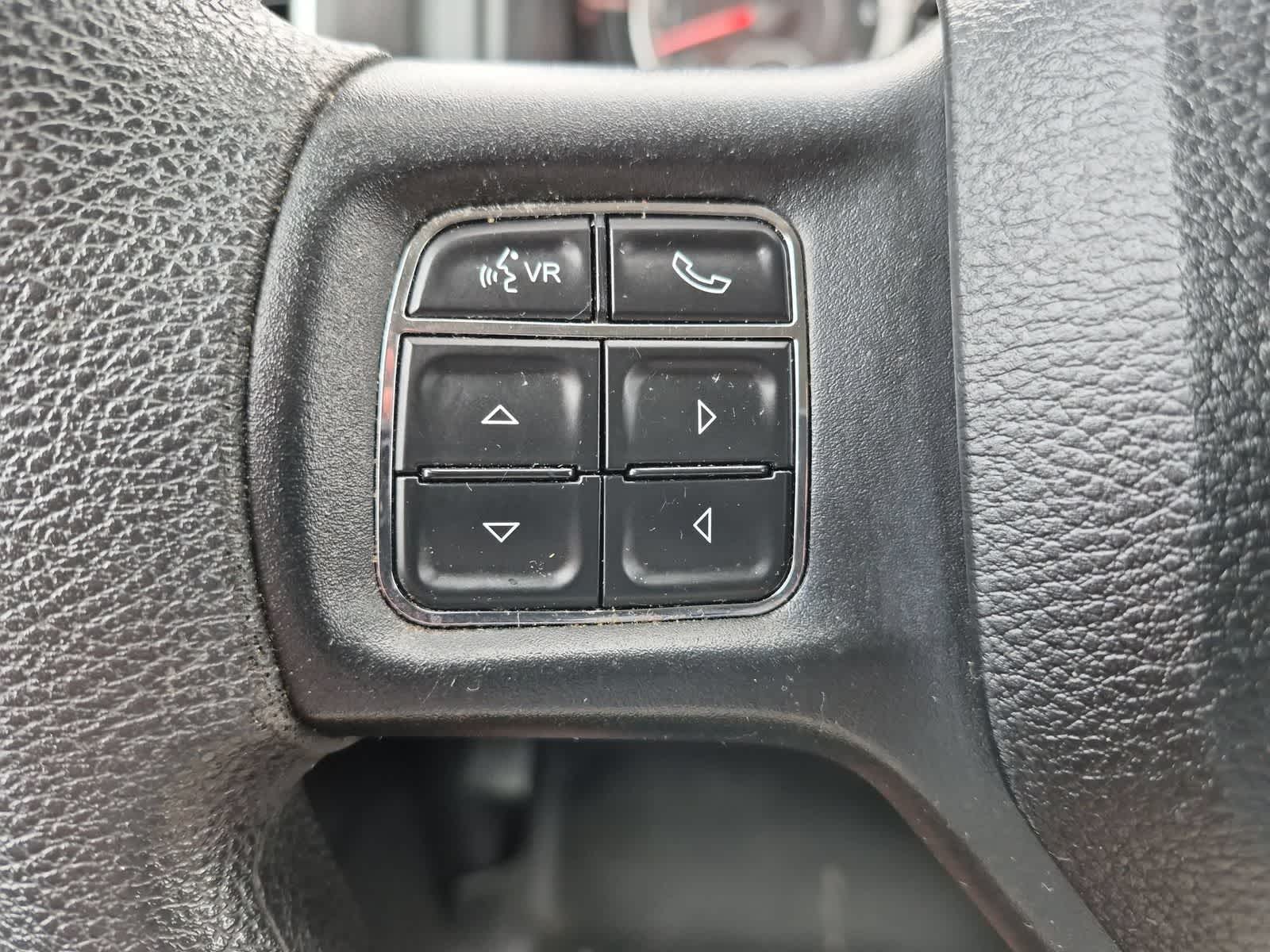 Thumbnail: 2019 RAM 1500 Classic - 21