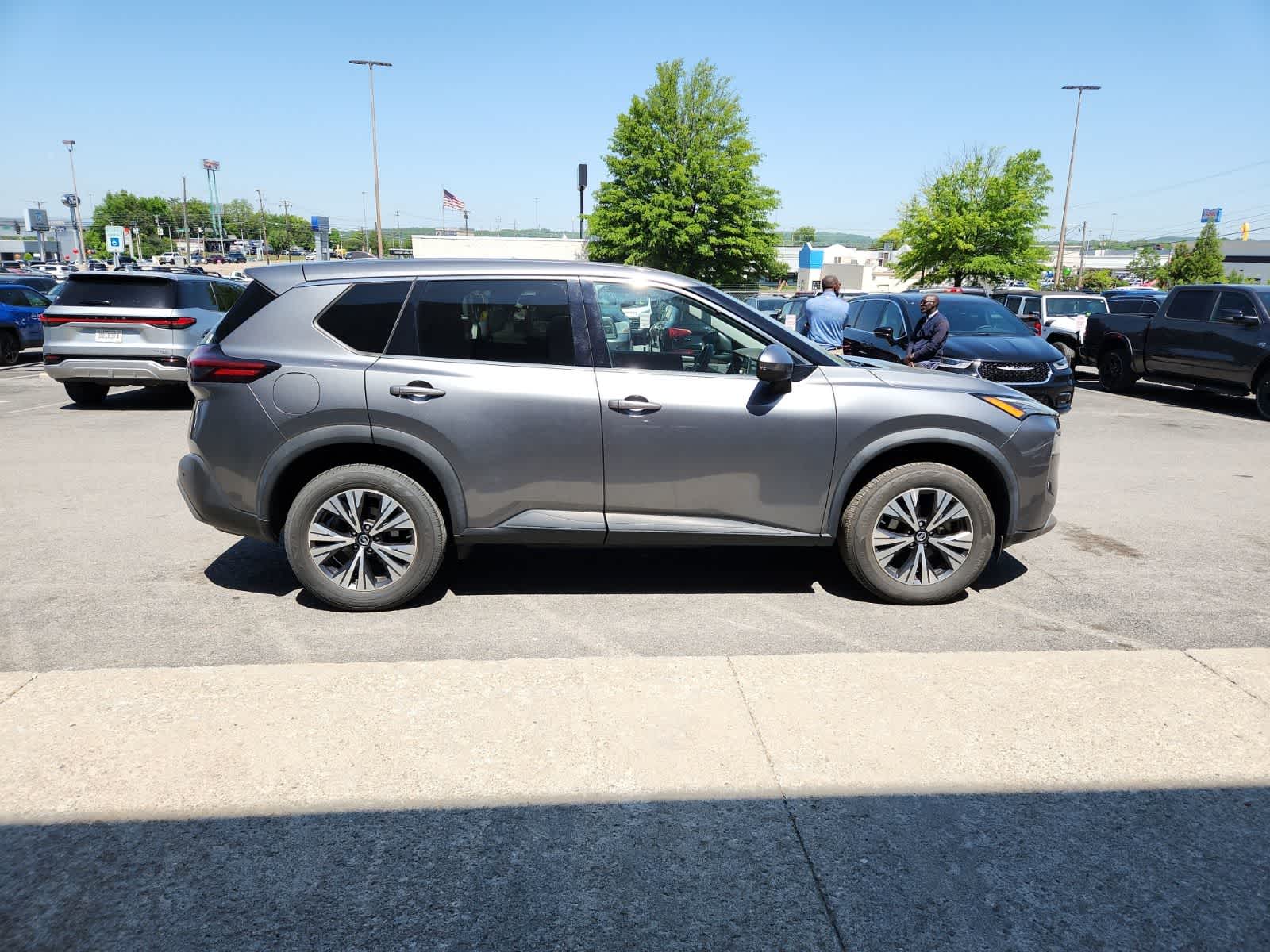 Thumbnail: 2021 Nissan Rogue - 6