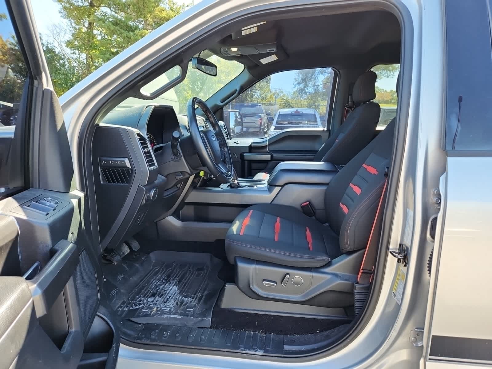 Thumbnail: 2017 Ford F-150 - 15