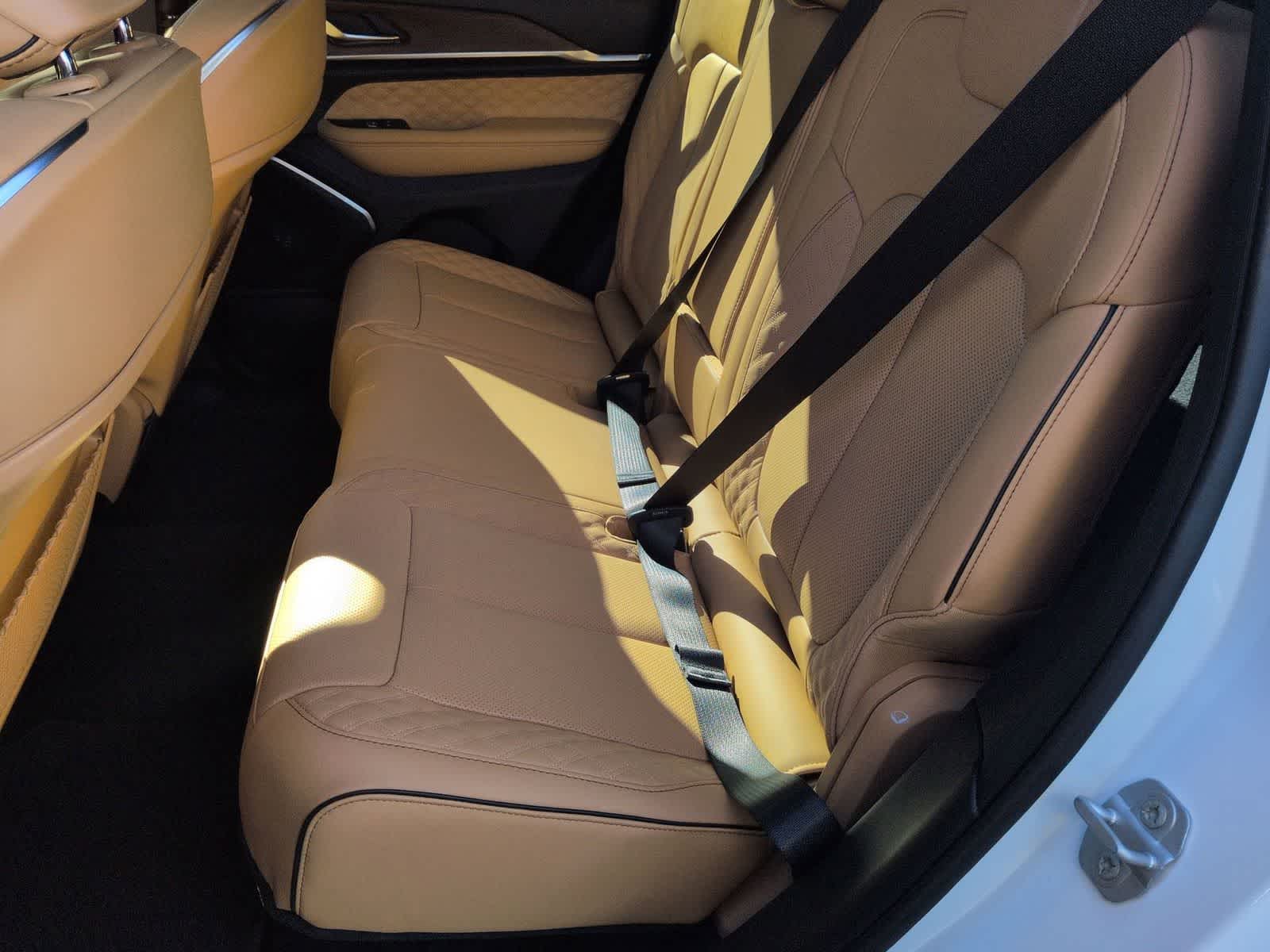 Thumbnail: 2025 Jeep Grand Cherokee - 18