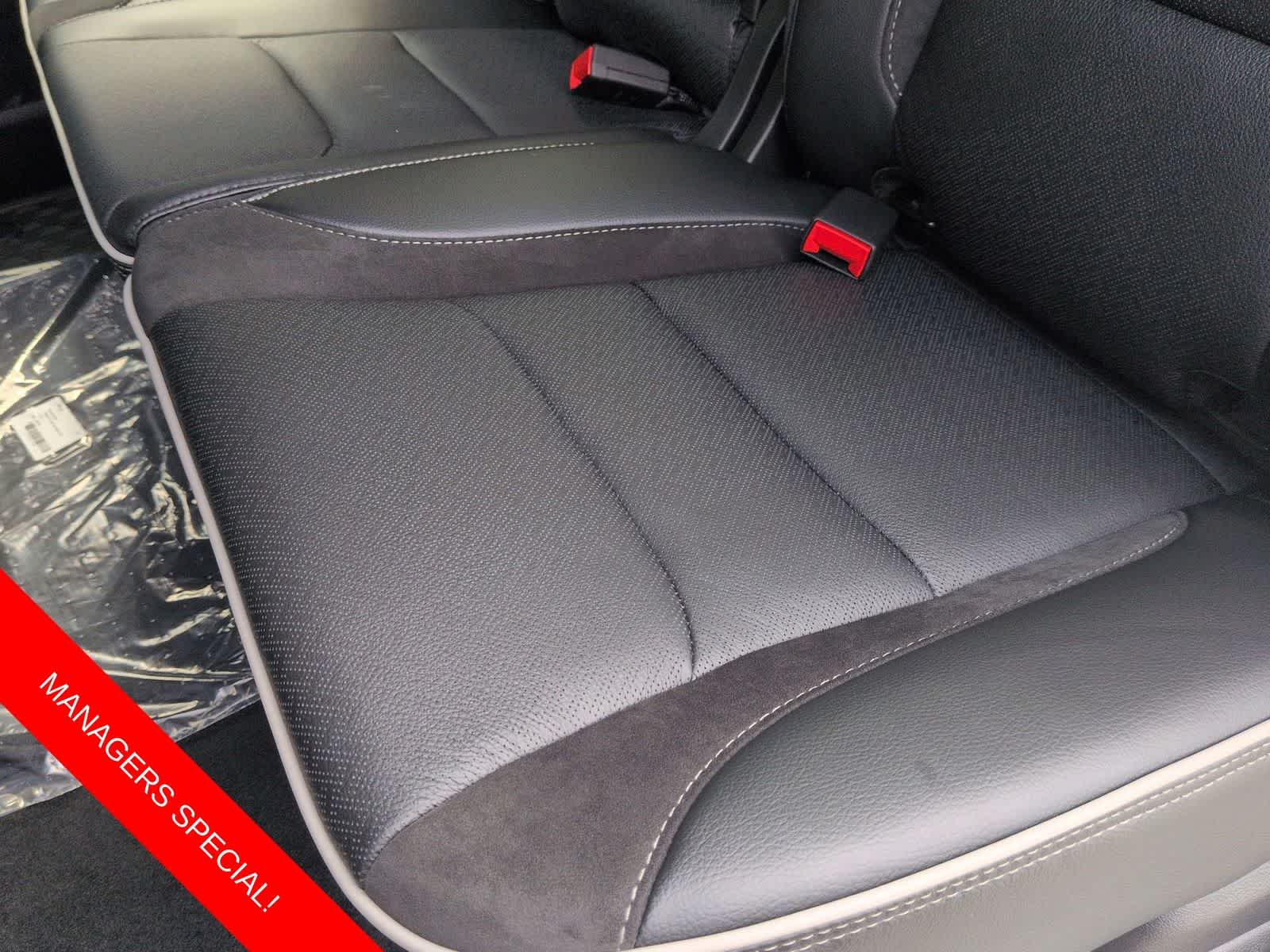 Thumbnail: 2026 RAM 1500 - 18