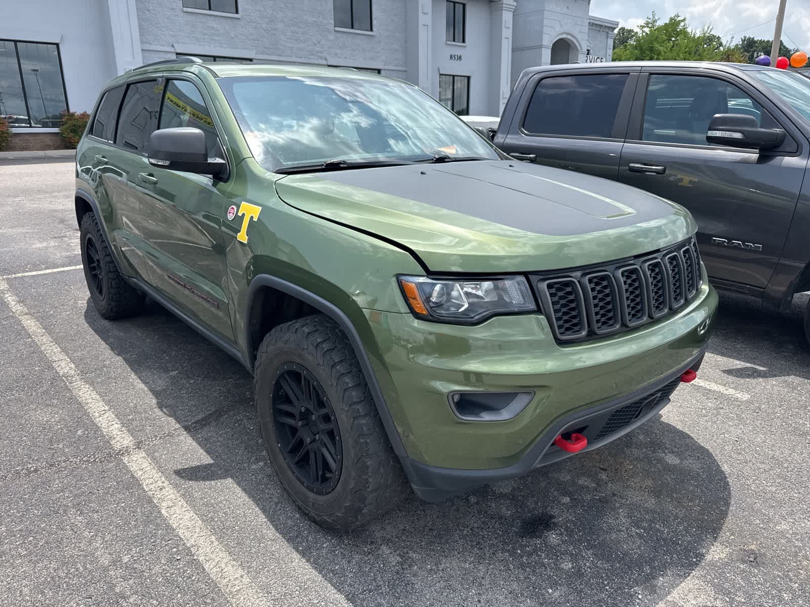 Thumbnail: 2019 Jeep Grand Cherokee - 3