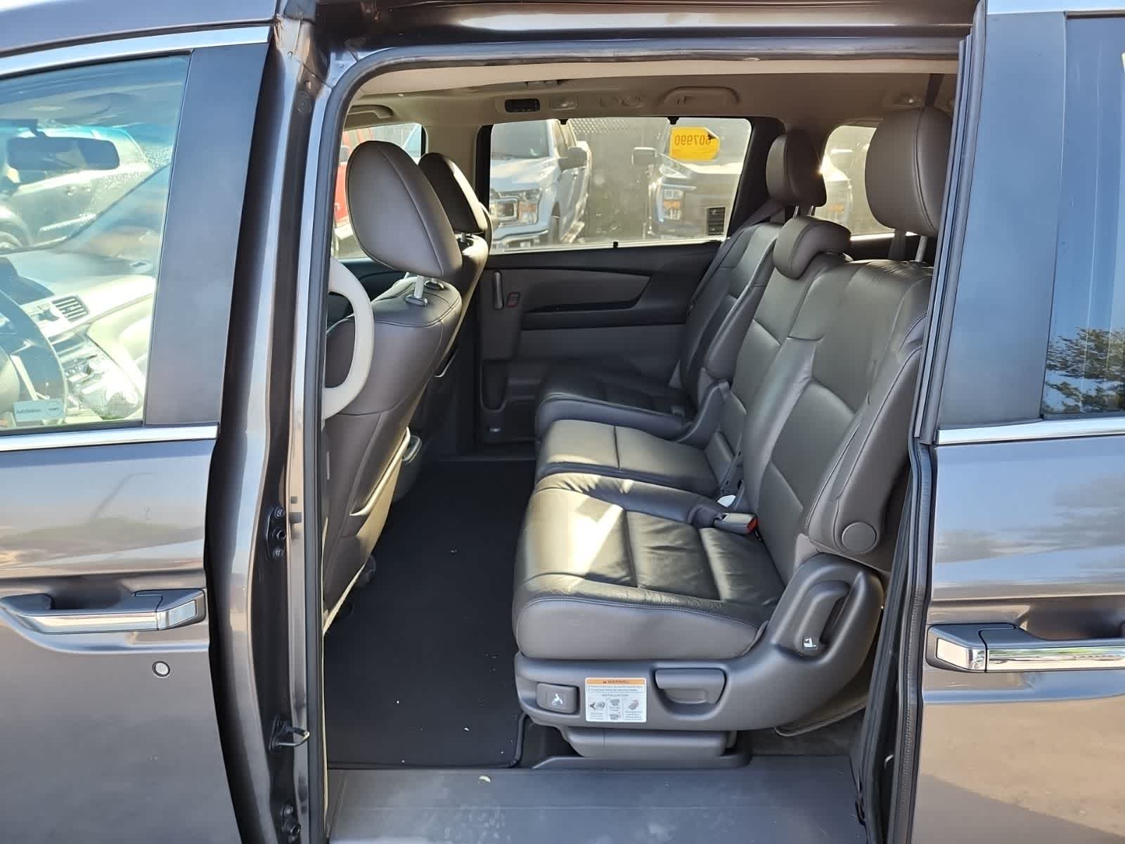 Thumbnail: 2012 Honda Odyssey - 28