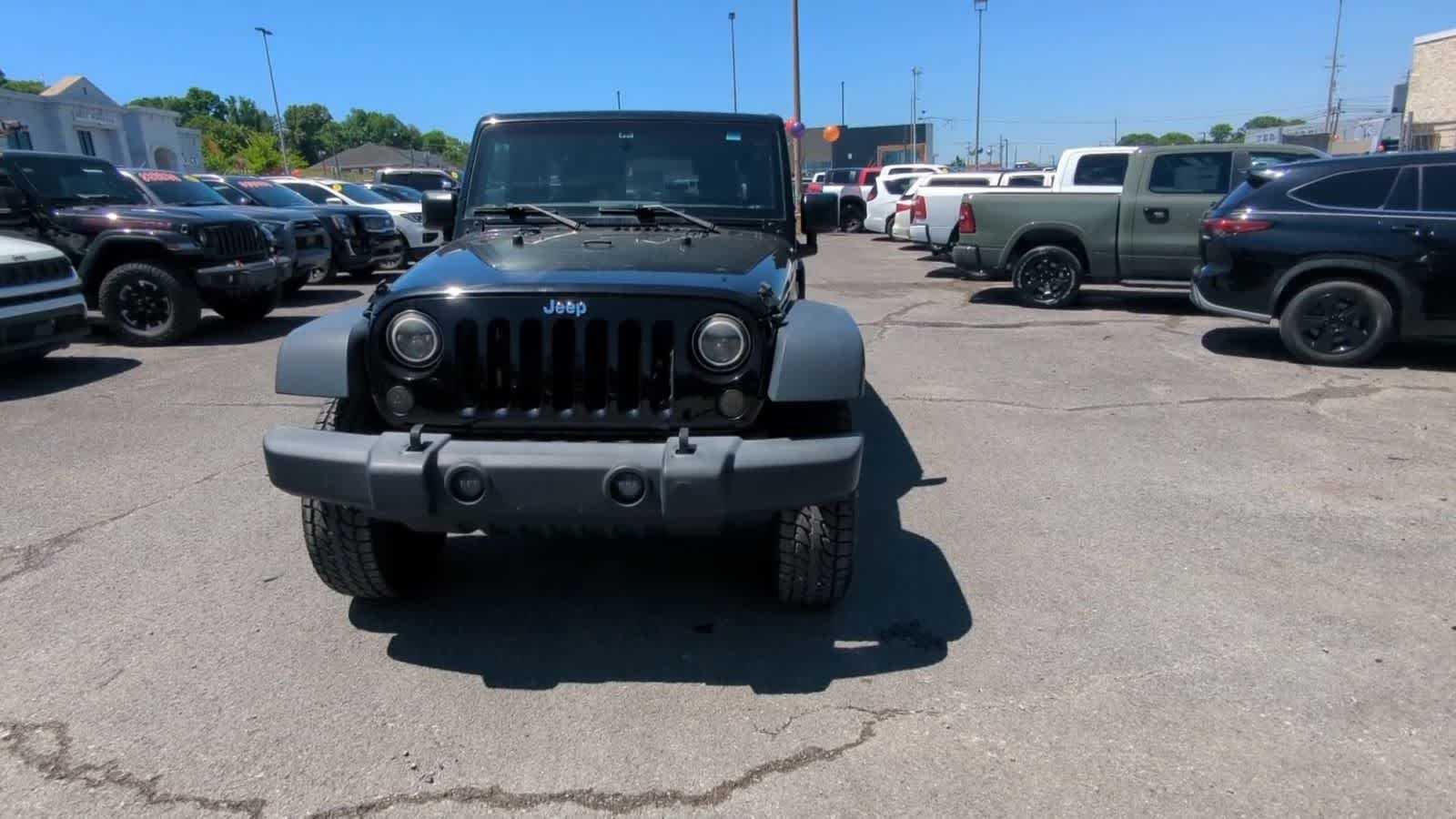 Thumbnail: 2017 Jeep Wrangler - 3
