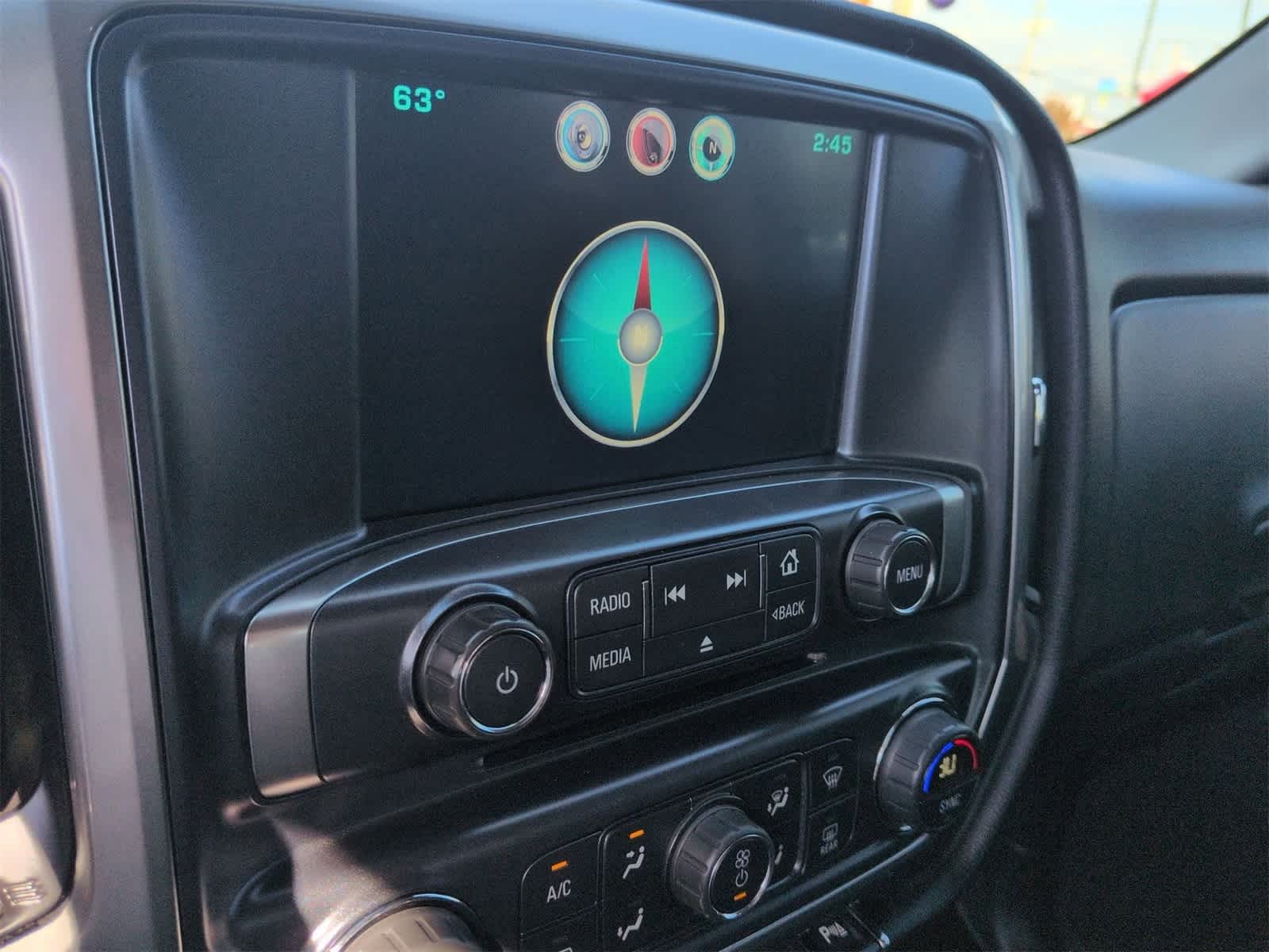 Thumbnail: 2015 Chevrolet Silverado 1500 - 24