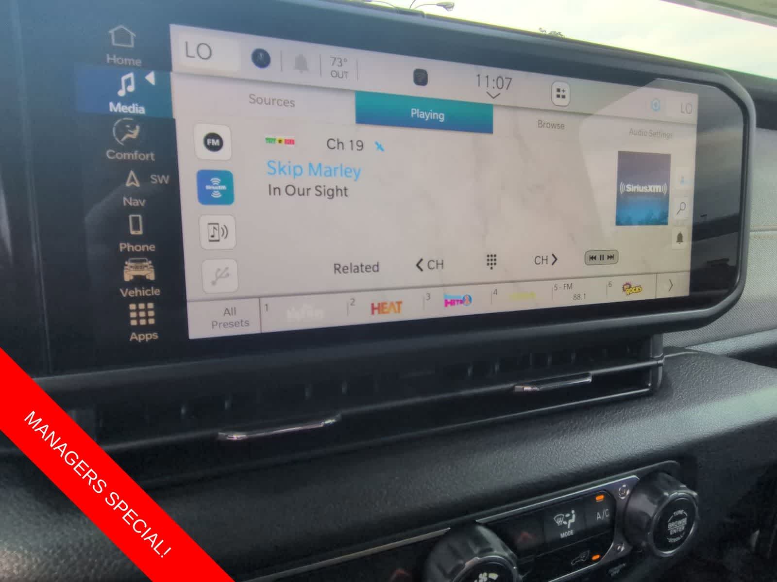 Thumbnail: 2025 Jeep Gladiator - 26