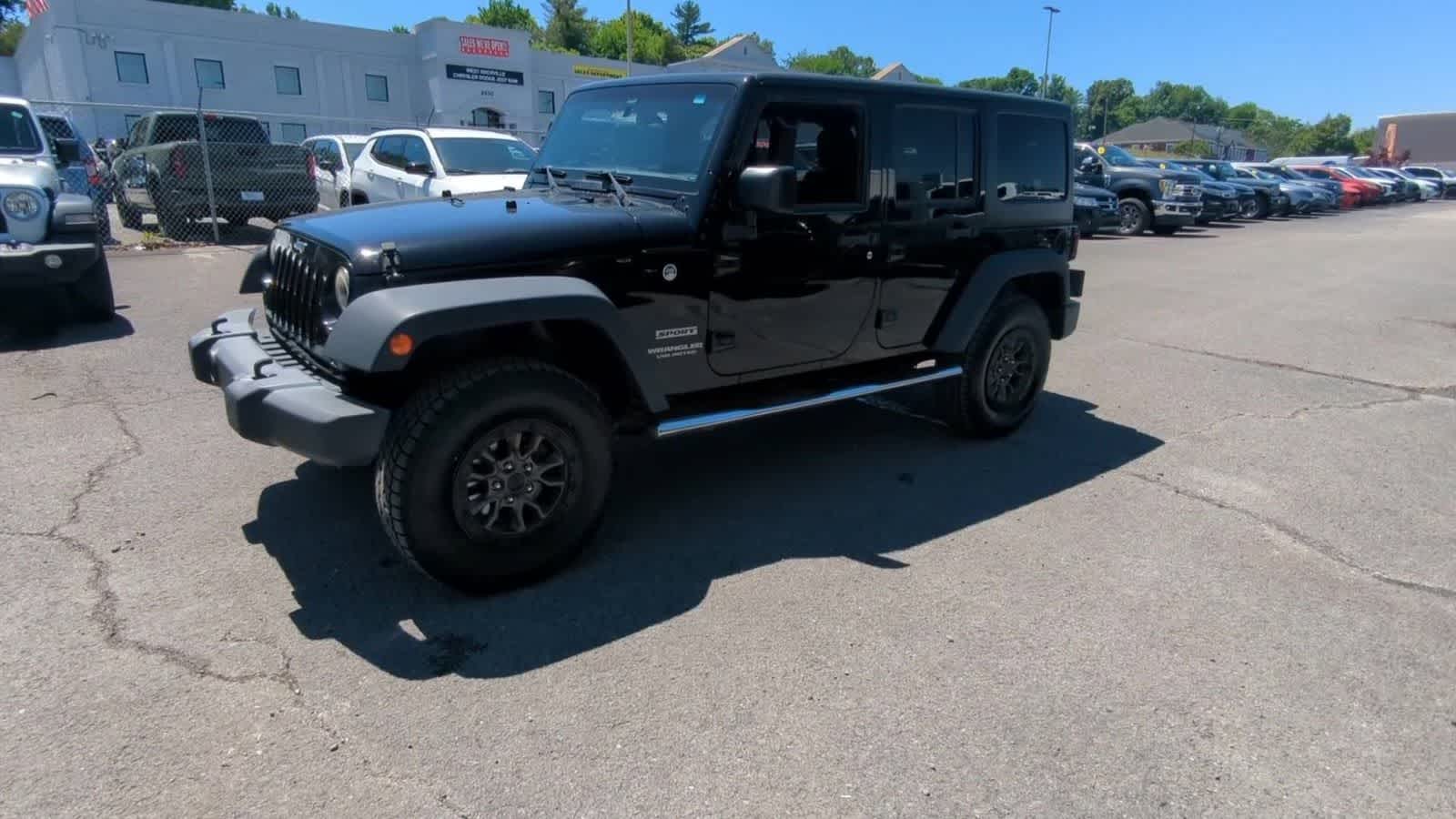 Thumbnail: 2017 Jeep Wrangler - 4