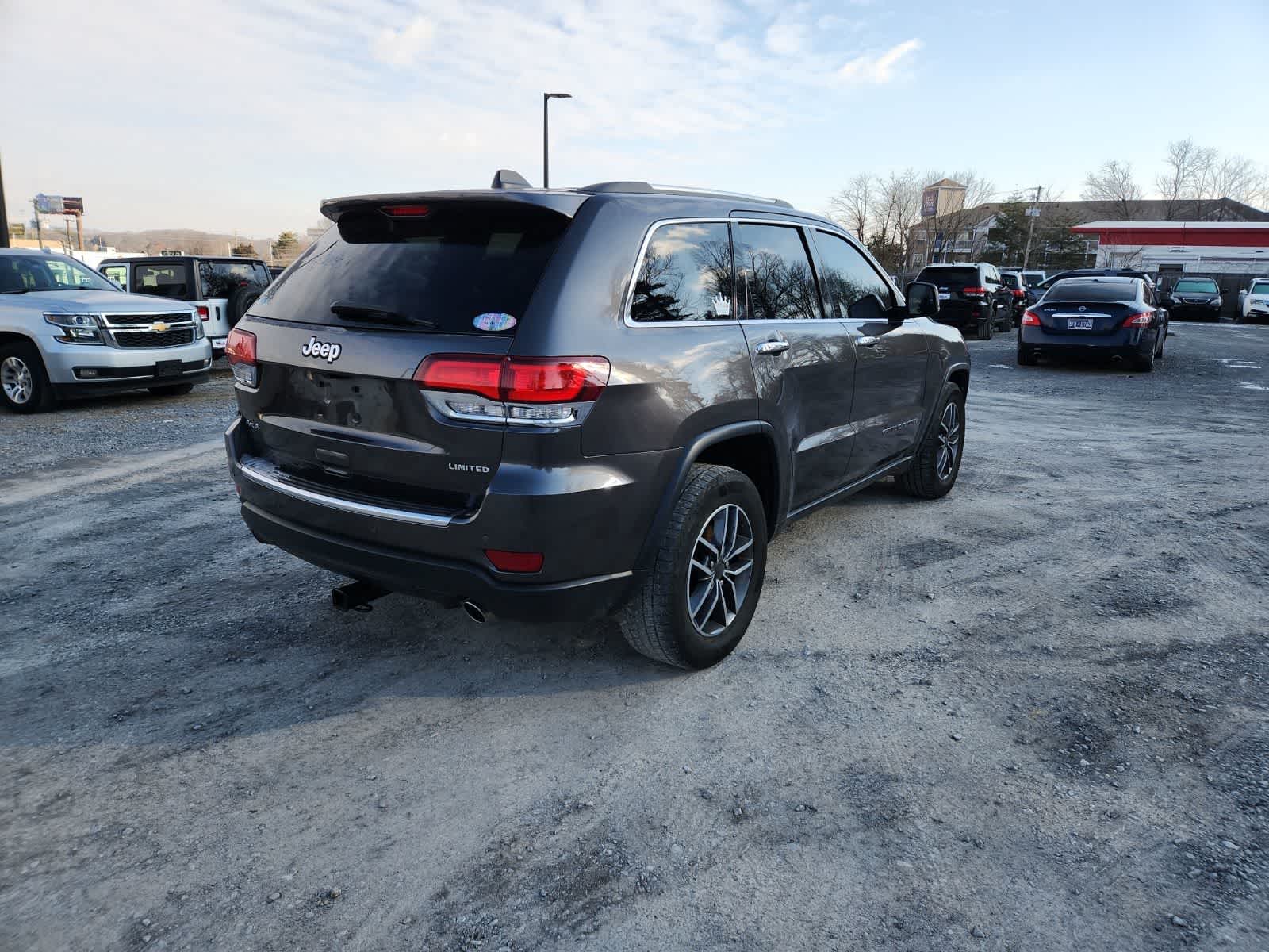 Thumbnail: 2020 Jeep Grand Cherokee - 5