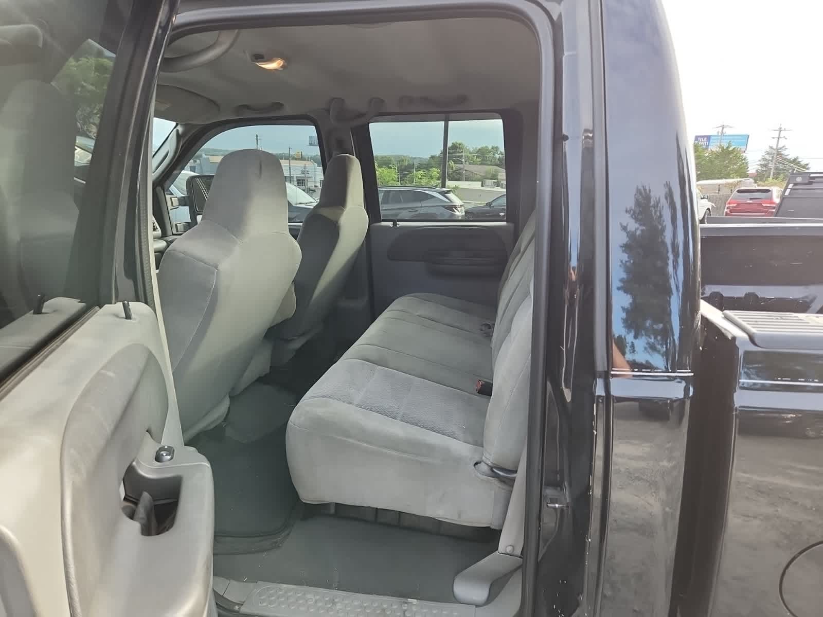 Thumbnail: 2003 Ford Econoline - 25