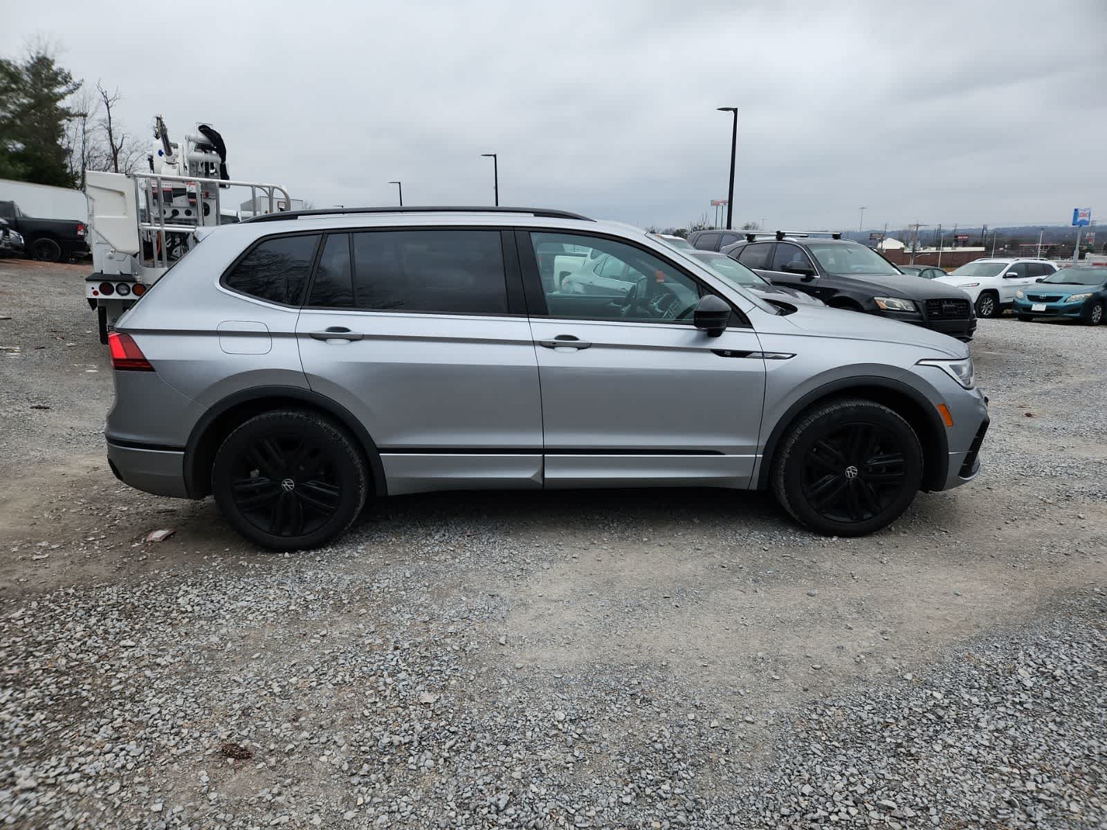 Thumbnail: 2022 Volkswagen Tiguan - 6