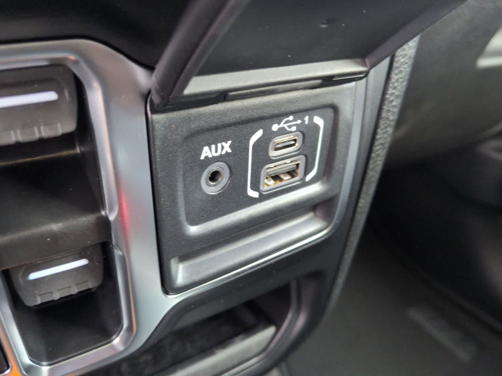 Thumbnail: 2026 Jeep Wrangler - 29