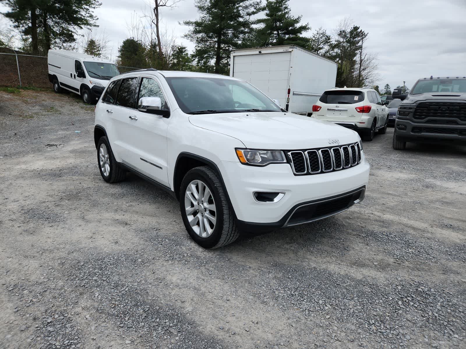 Thumbnail: 2017 Jeep Grand Cherokee - 7