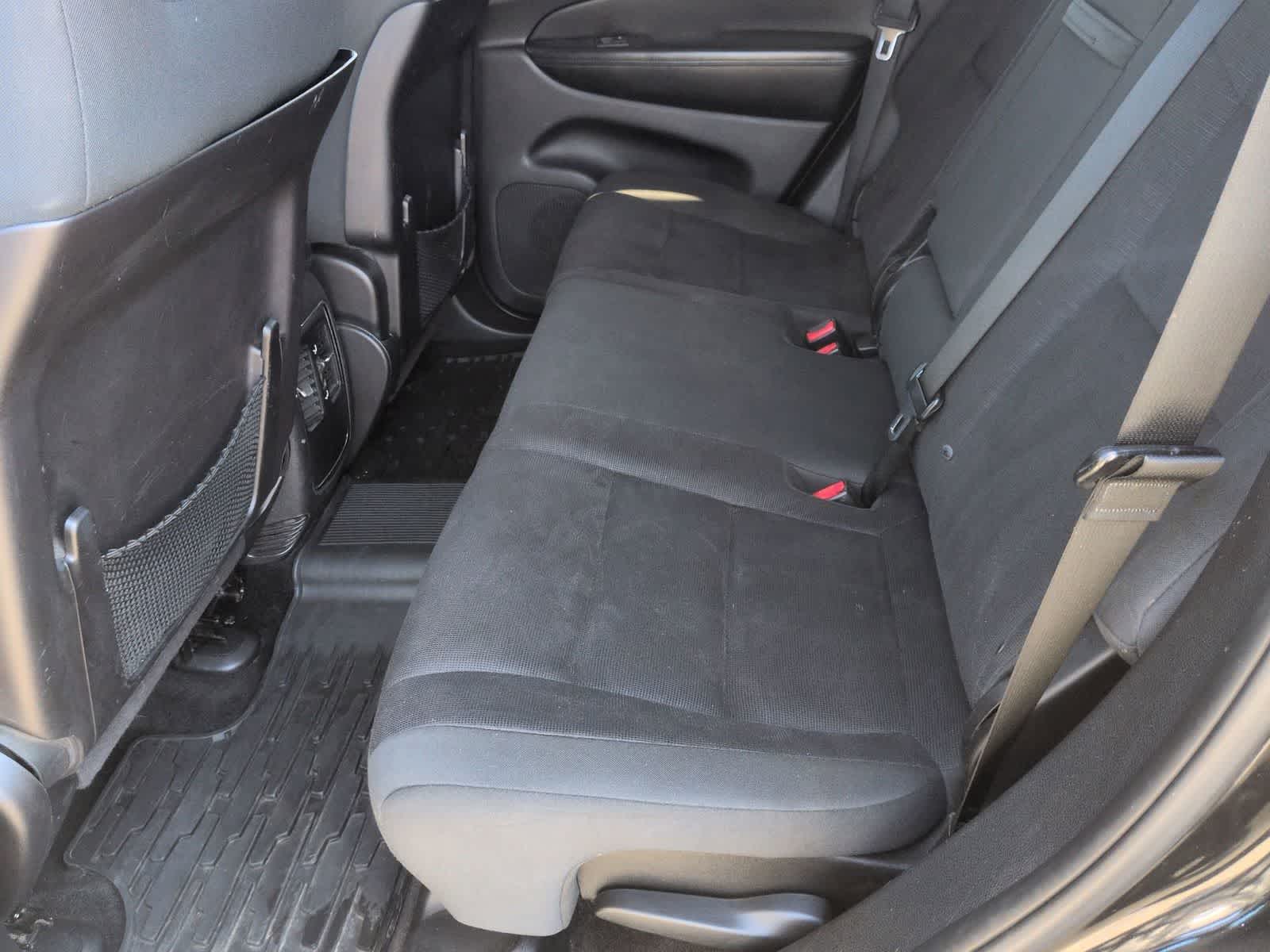 Thumbnail: 2012 Jeep Grand Cherokee - 17