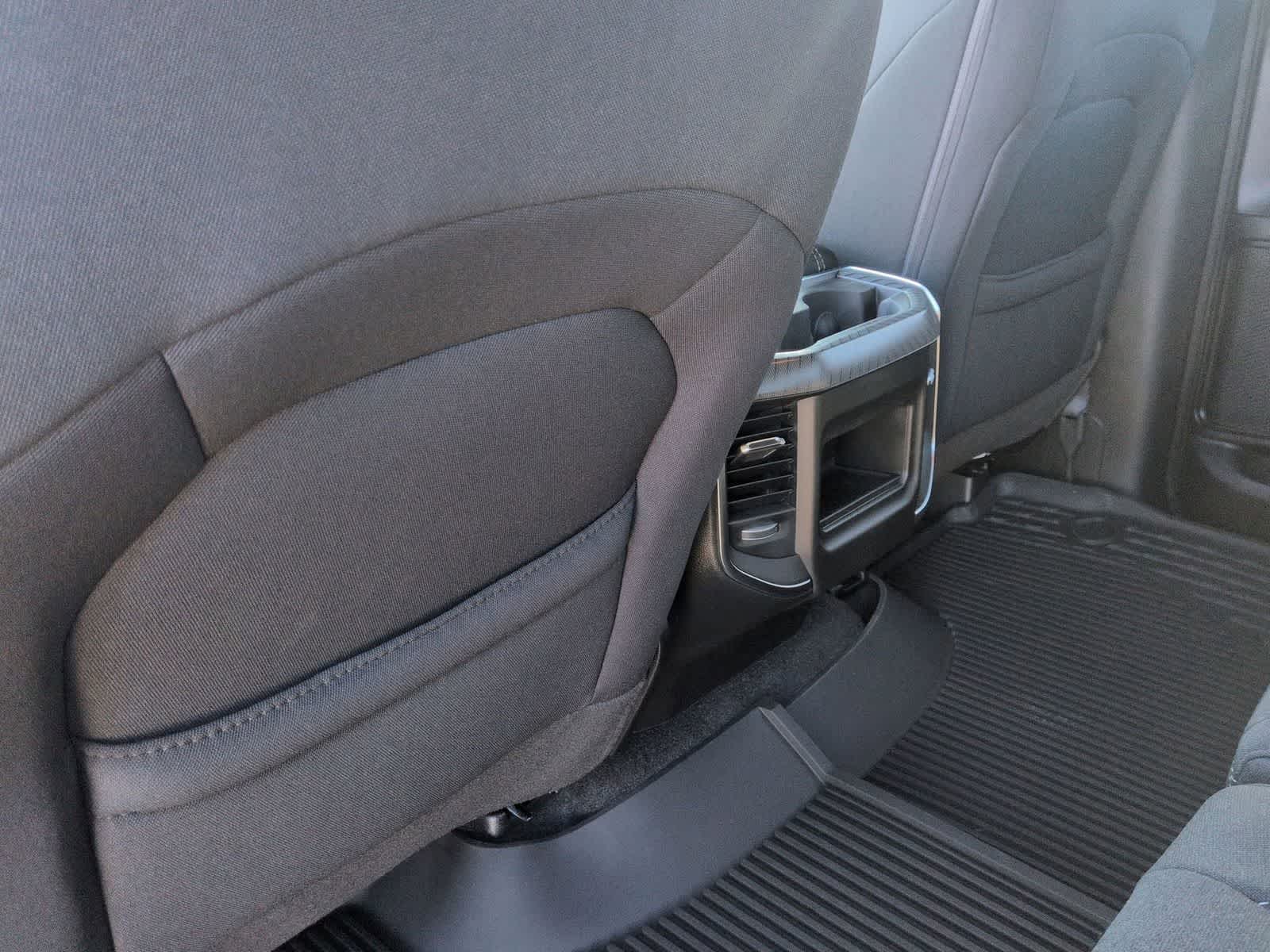 Thumbnail: 2026 RAM 1500 - 18