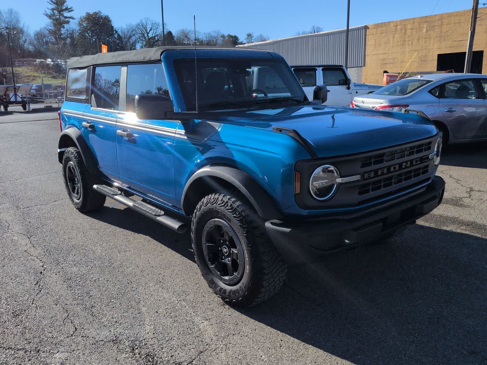 Thumbnail: 2022 Ford Bronco - 2