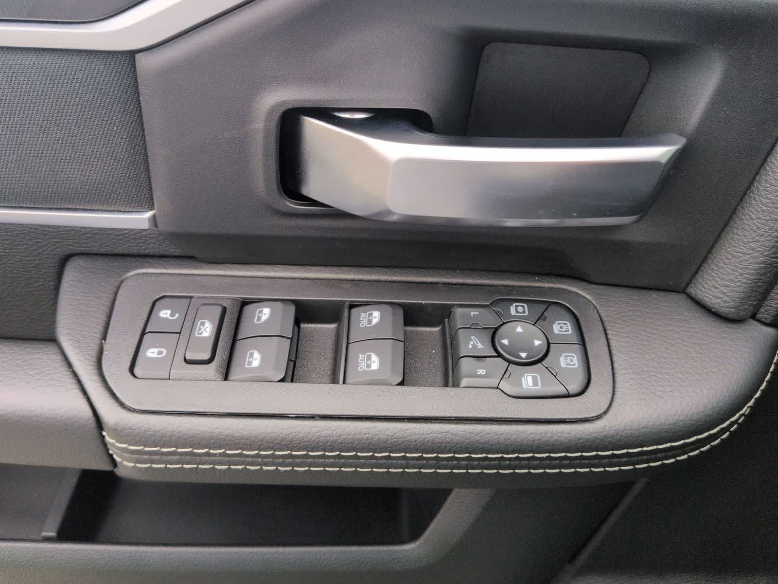 Thumbnail: 2026 RAM 2500 - 17