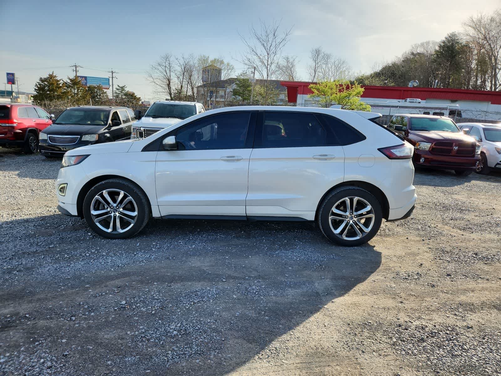 Thumbnail: 2016 Ford Edge - 2