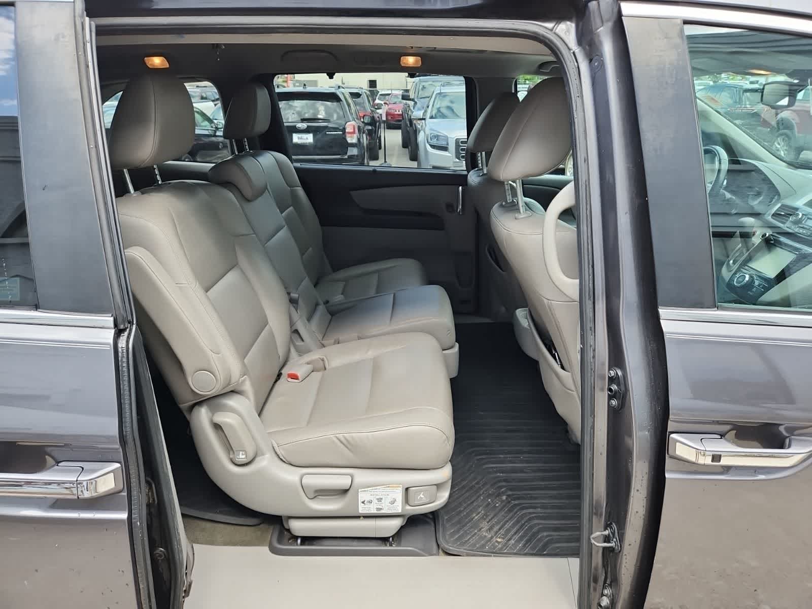 Thumbnail: 2014 Honda Odyssey - 25