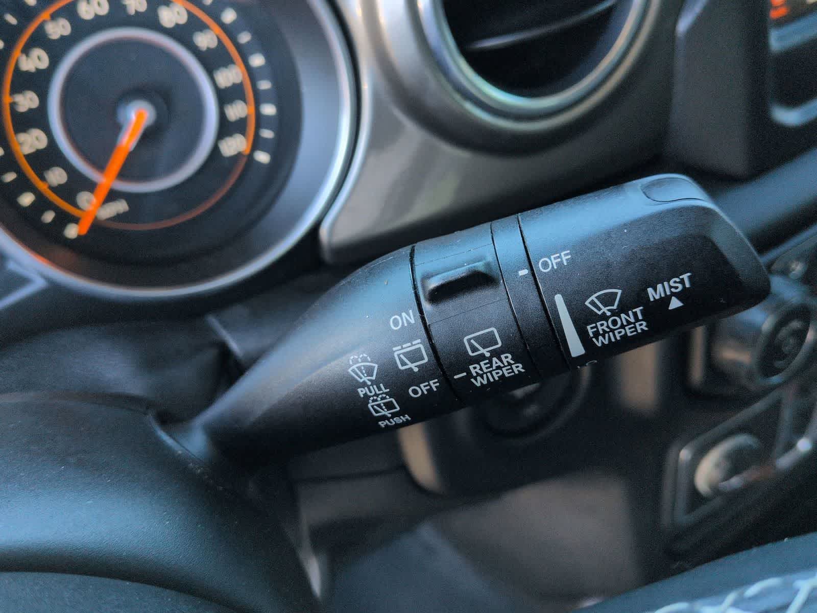 Thumbnail: 2018 Jeep Wrangler - 24