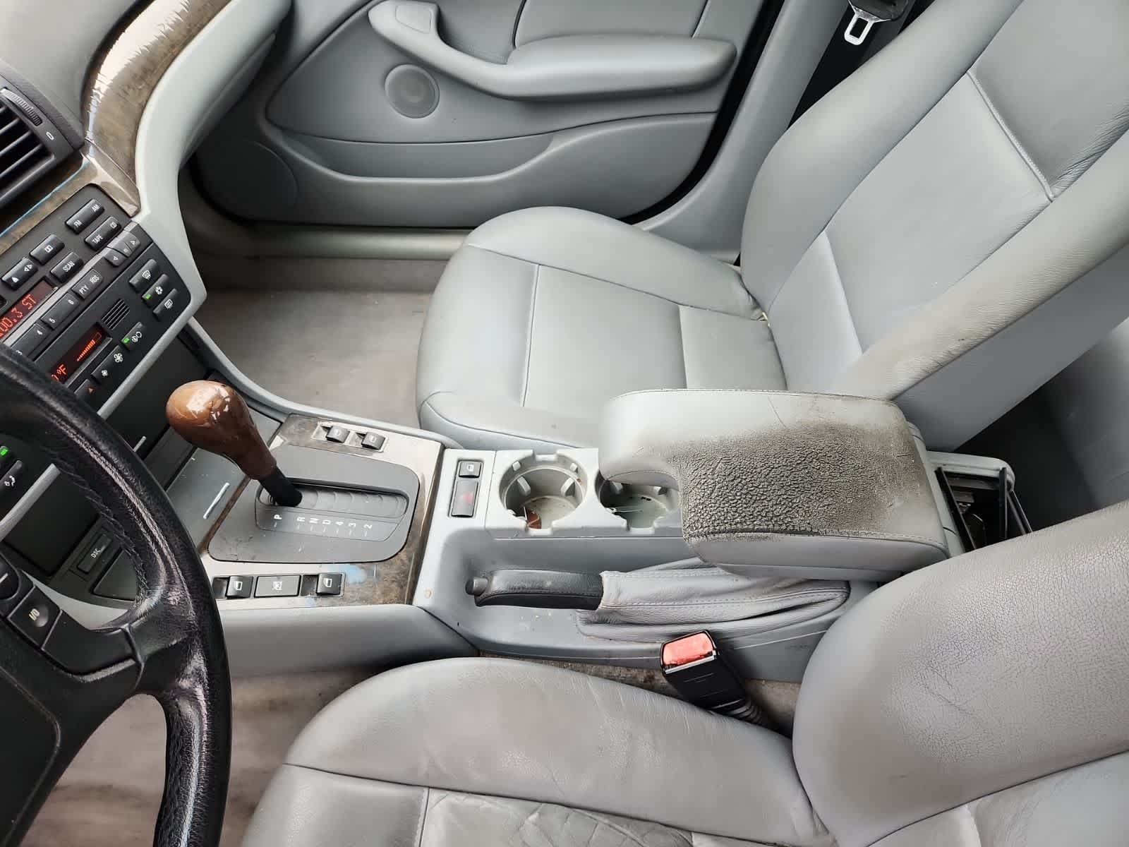 Thumbnail: 2000 BMW 3 Series - 11