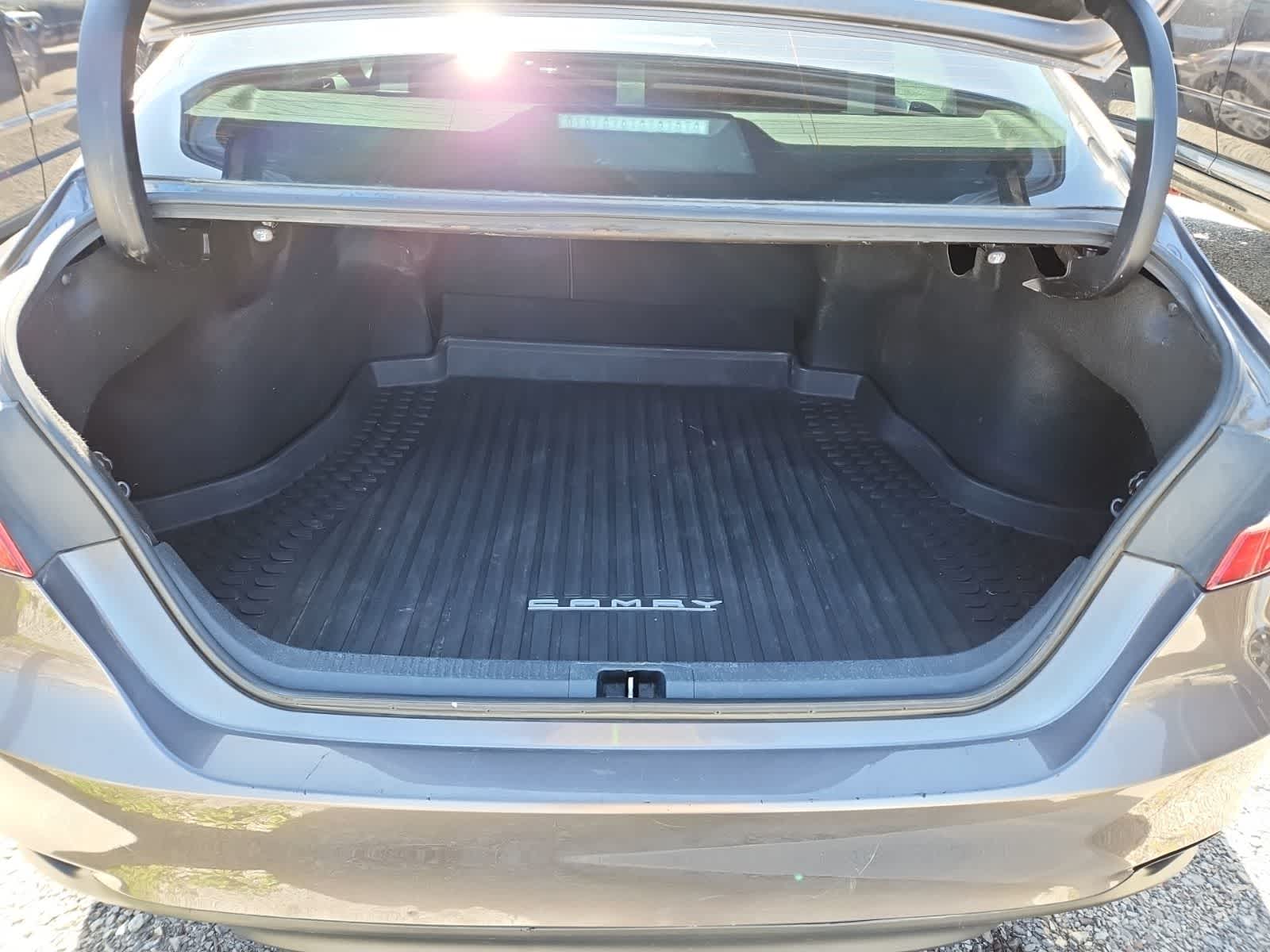 Thumbnail: 2020 Toyota Camry - 27