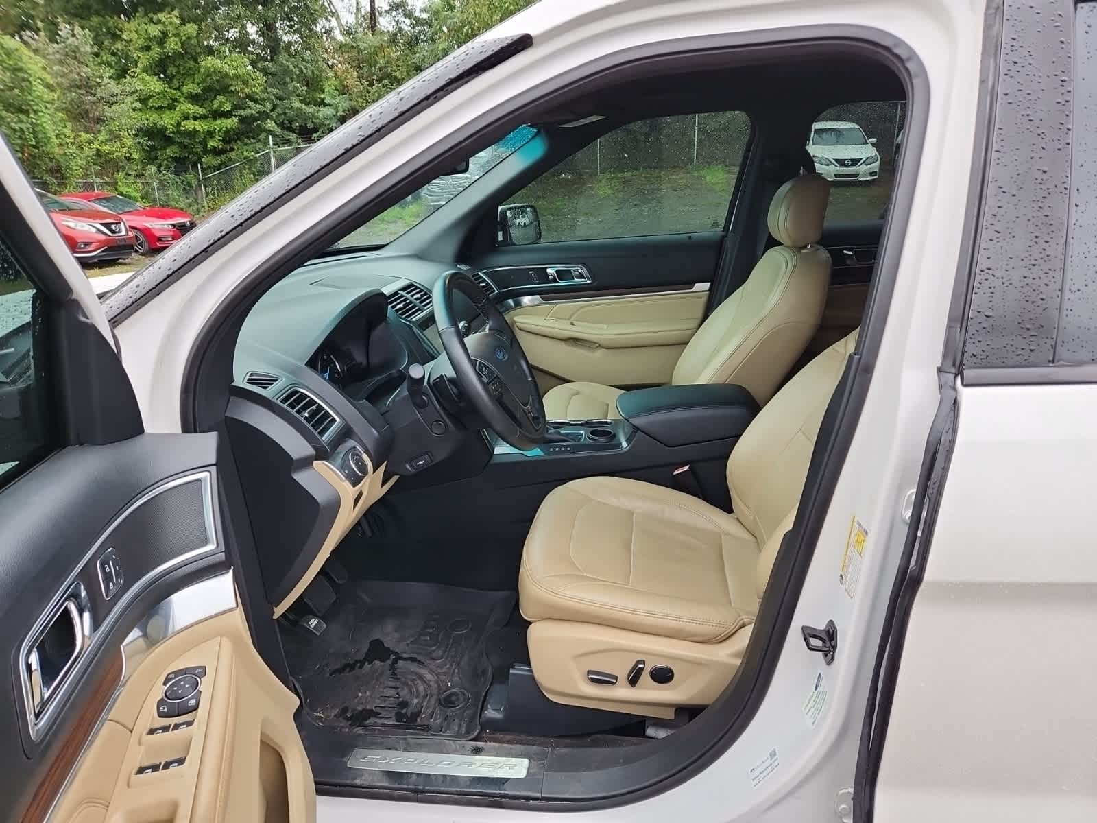 Thumbnail: 2017 Ford Explorer - 15