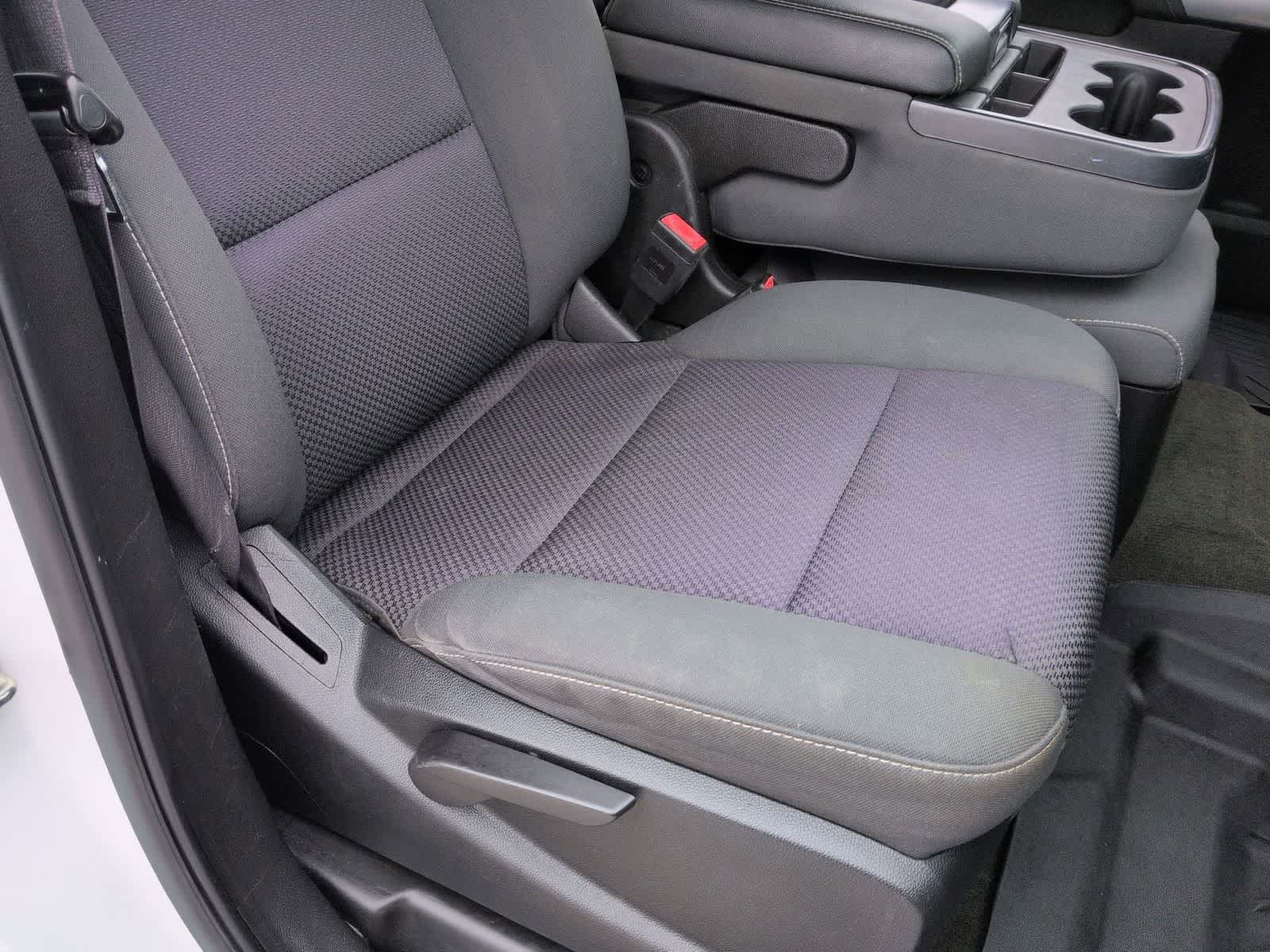 Thumbnail: 2017 Chevrolet Silverado 2500 - 21