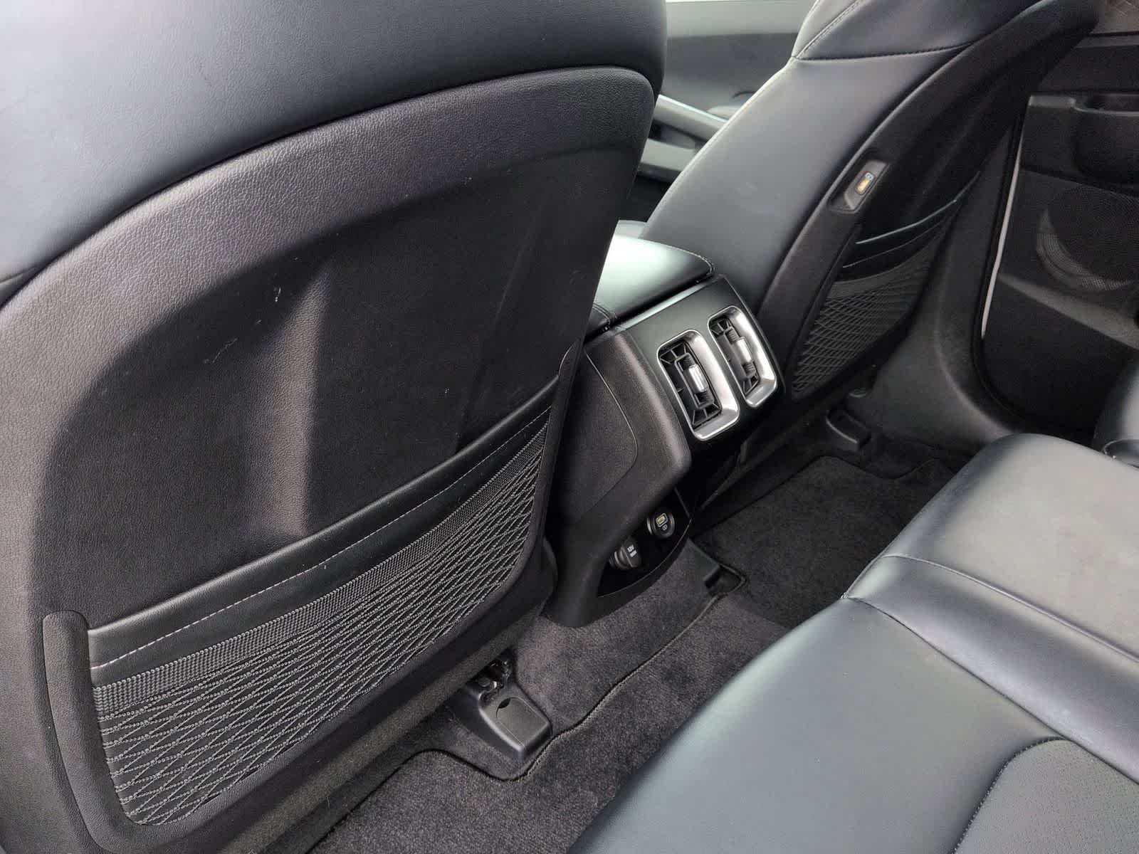 Thumbnail: 2021 Kia Sorento - 16