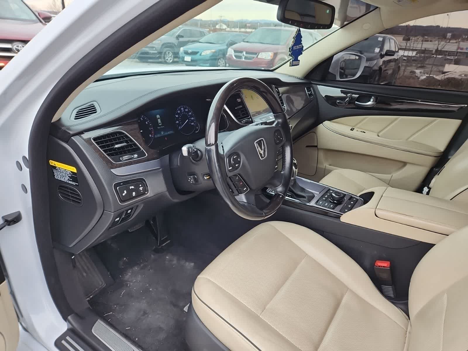 Thumbnail: 2014 Hyundai Equus - 13