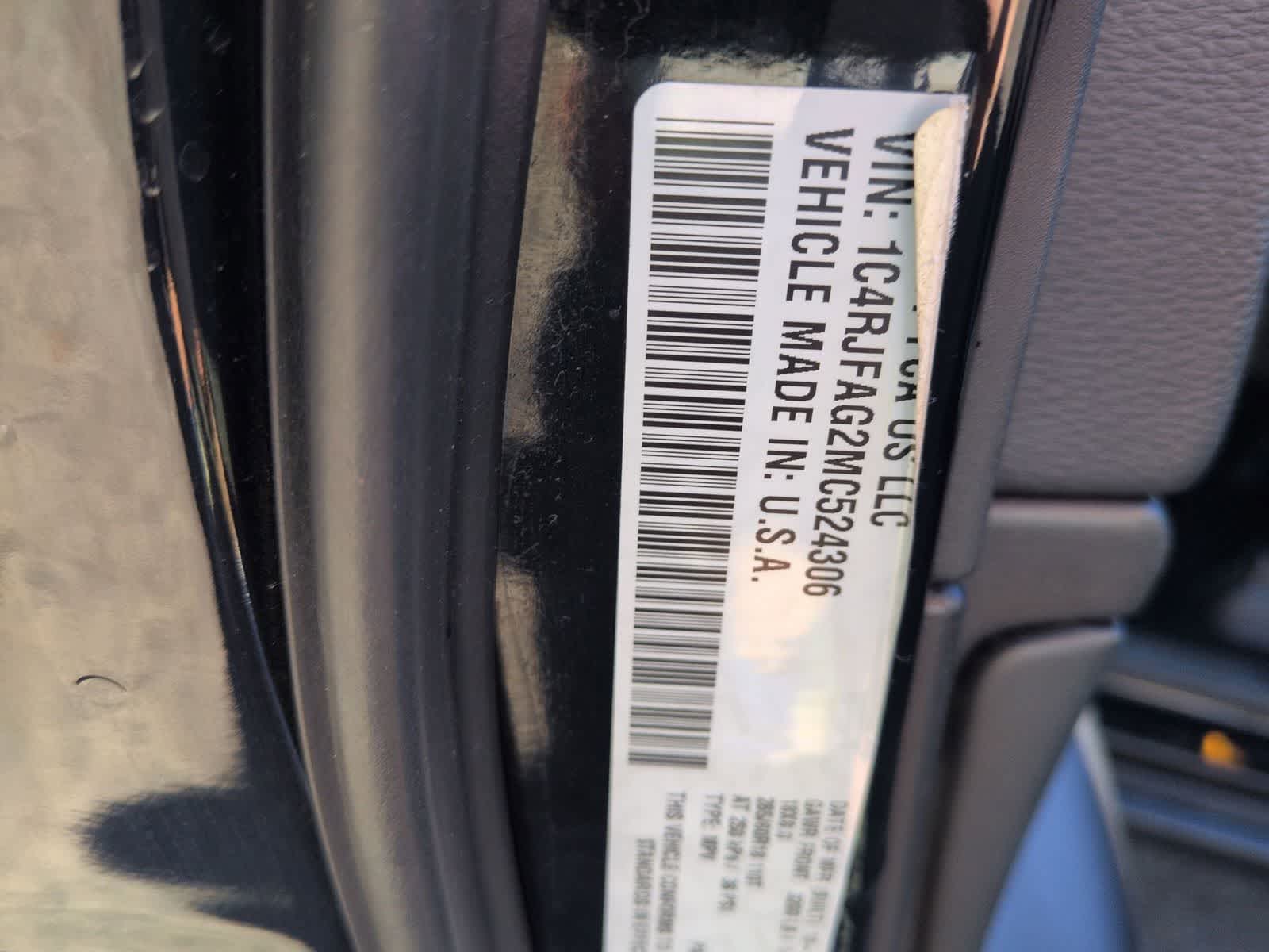 Thumbnail: 2021 Jeep Grand Cherokee - 31