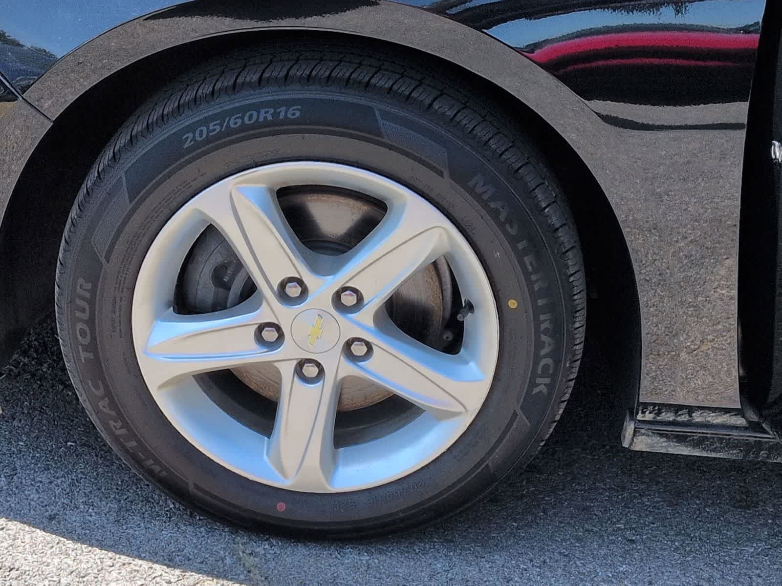 Thumbnail: 2021 Chevrolet Malibu - 13