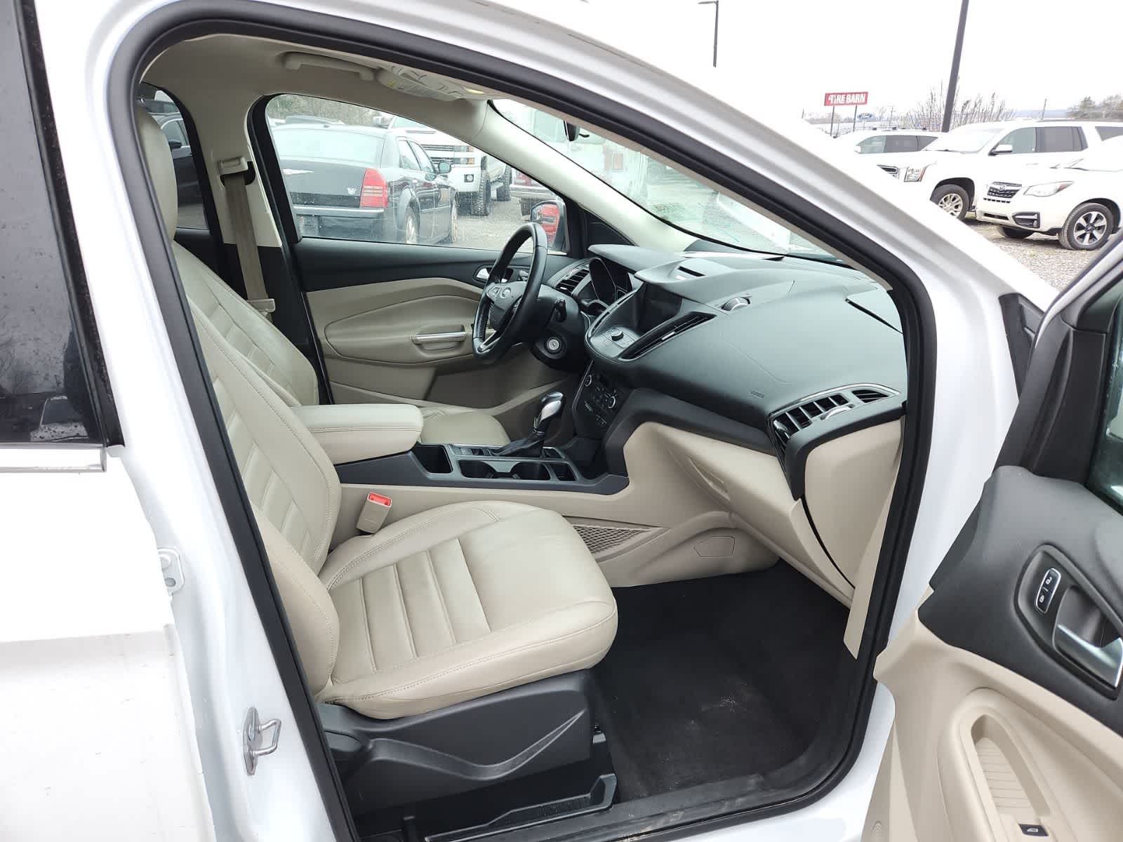 Thumbnail: 2018 Ford Escape - 20