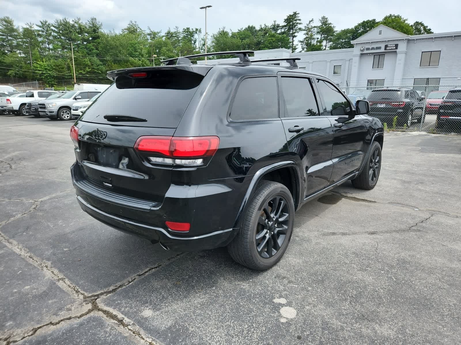 2021 Jeep Grand Cherokee Laredo 5
