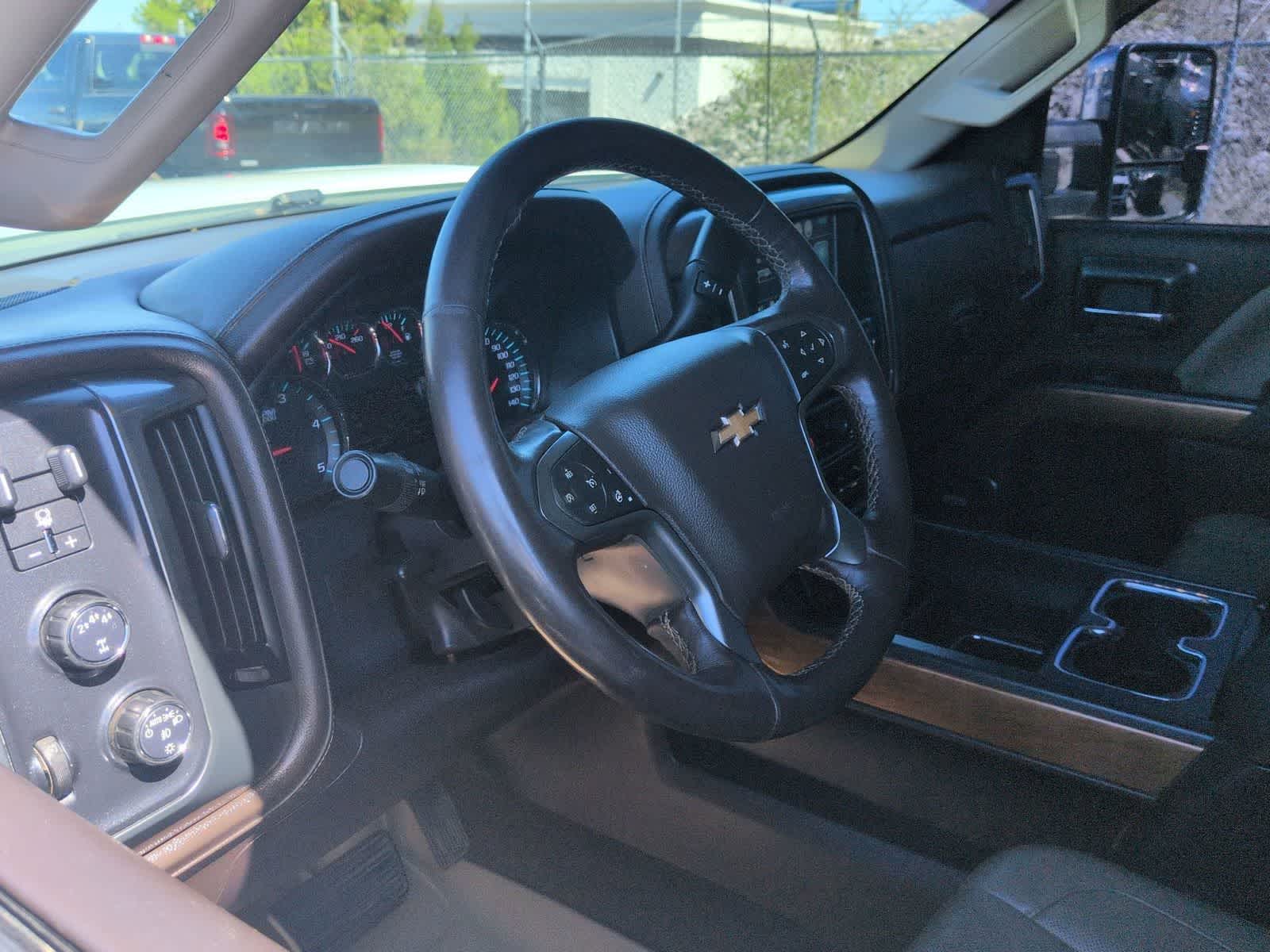 Thumbnail: 2019 Chevrolet Silverado 3500 - 10