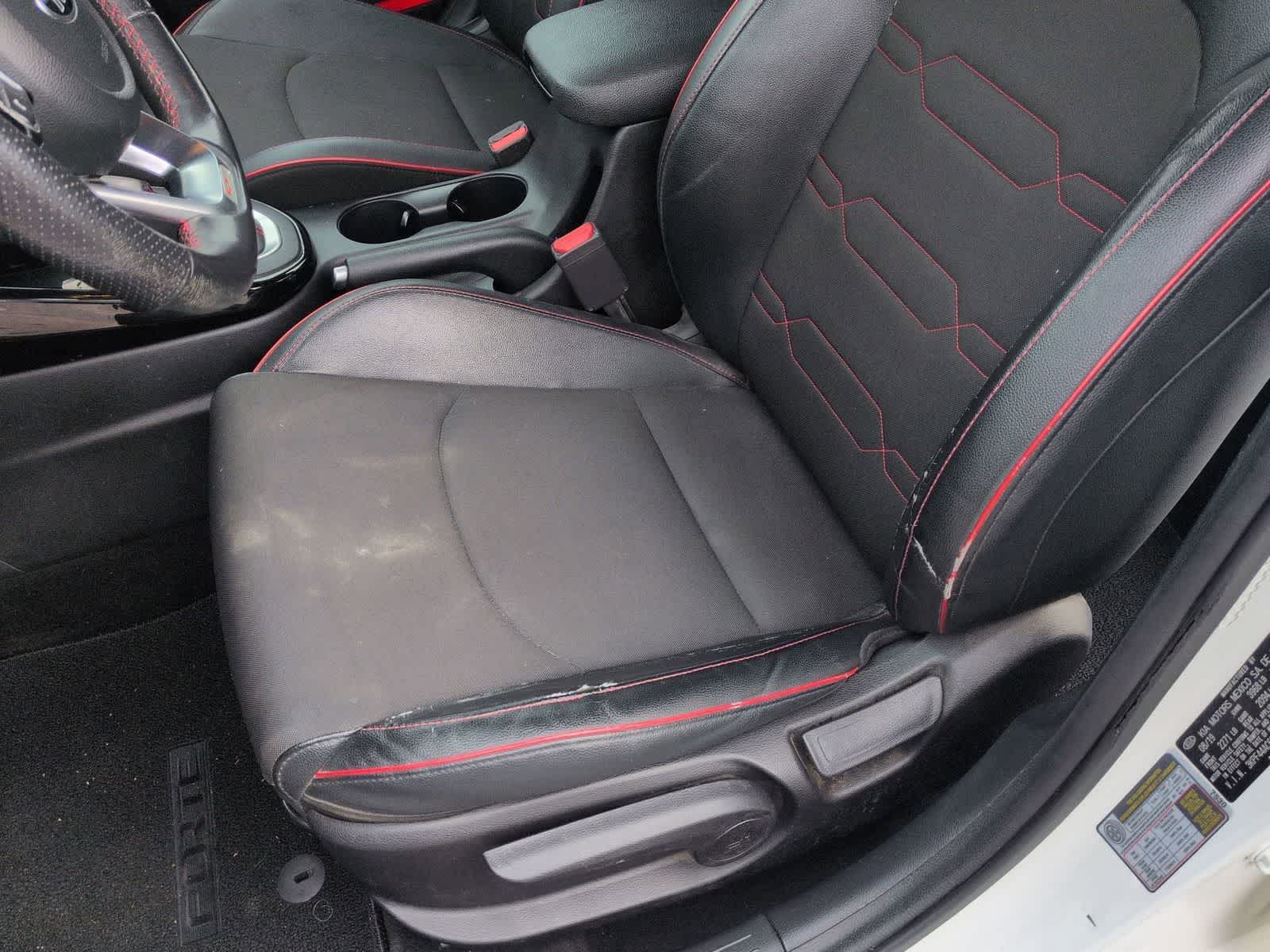 Thumbnail: 2020 Kia Forte - 15