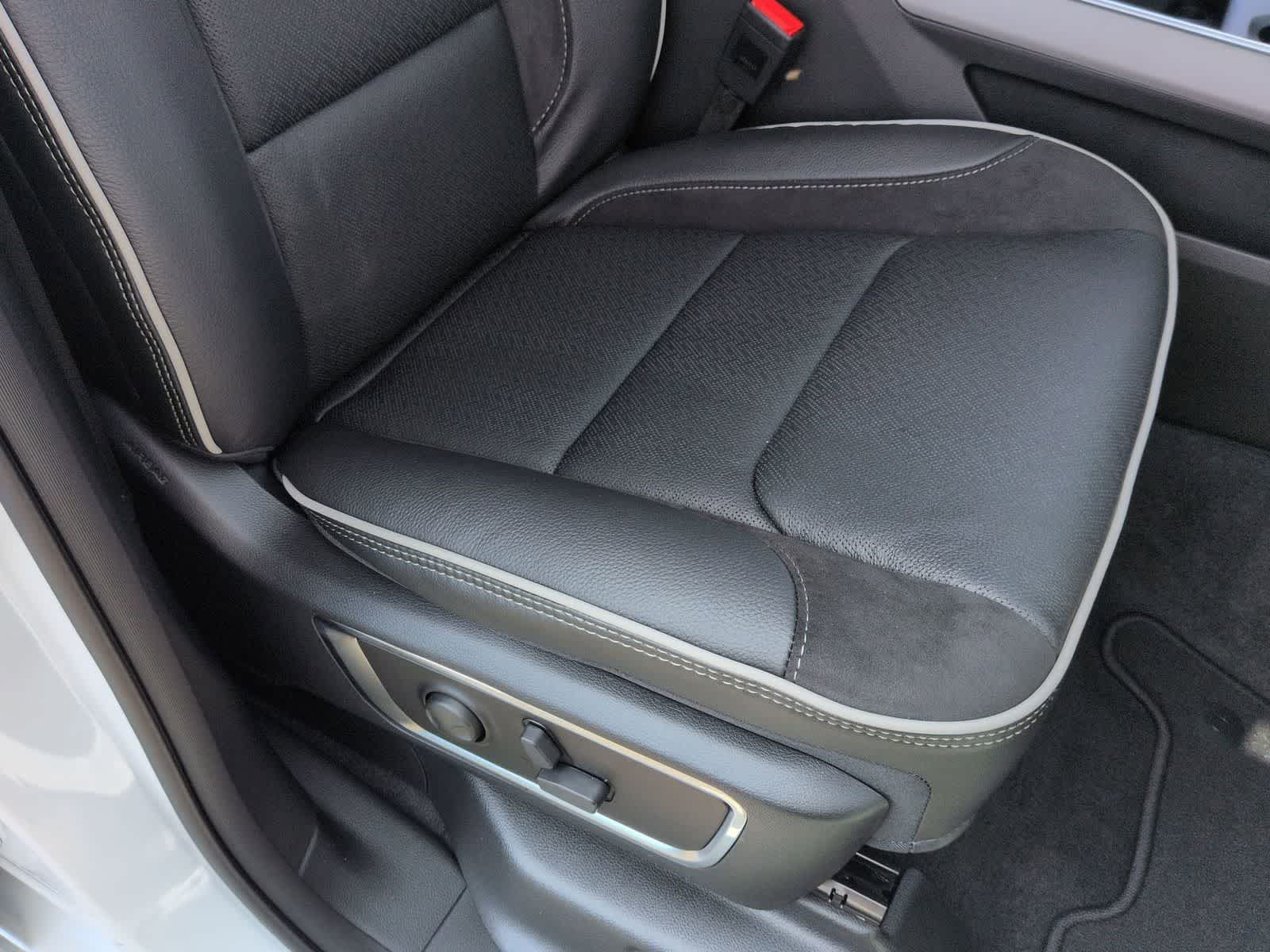 Thumbnail: 2026 RAM 1500 - 20