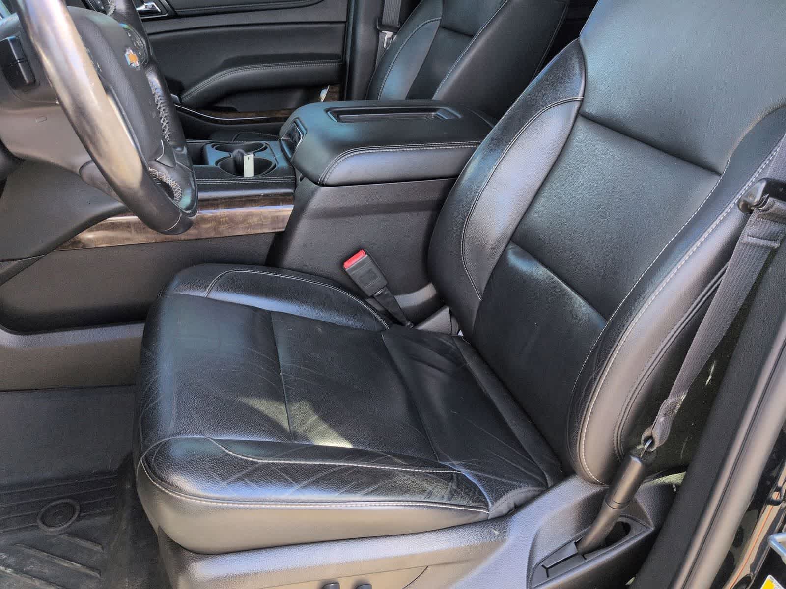 Thumbnail: 2019 Chevrolet Tahoe - 16