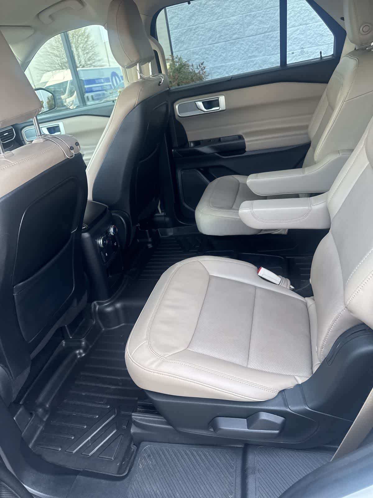 Thumbnail: 2020 Ford Explorer - 7