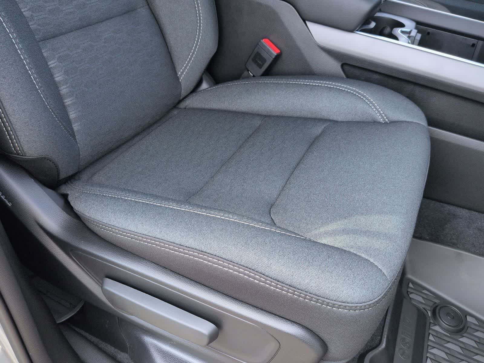 Thumbnail: 2026 RAM 1500 - 21