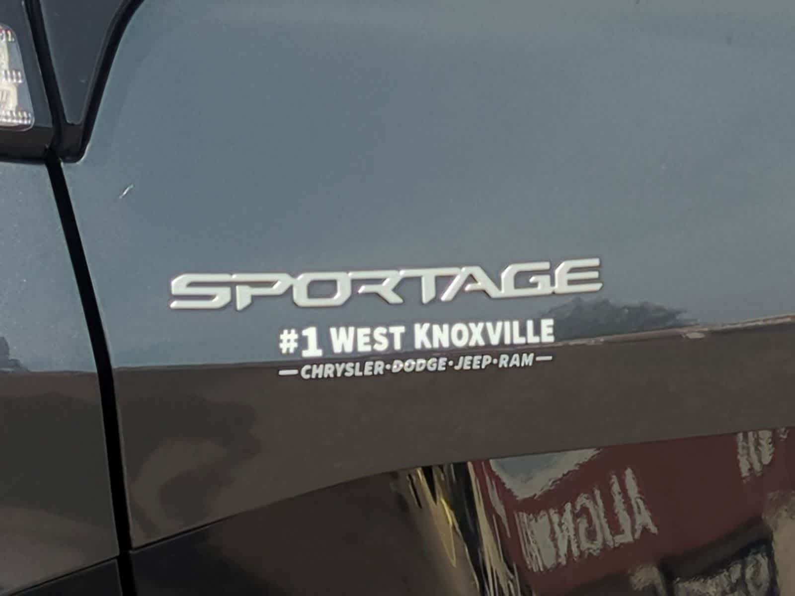 Thumbnail: 2023 Kia Sportage - 12