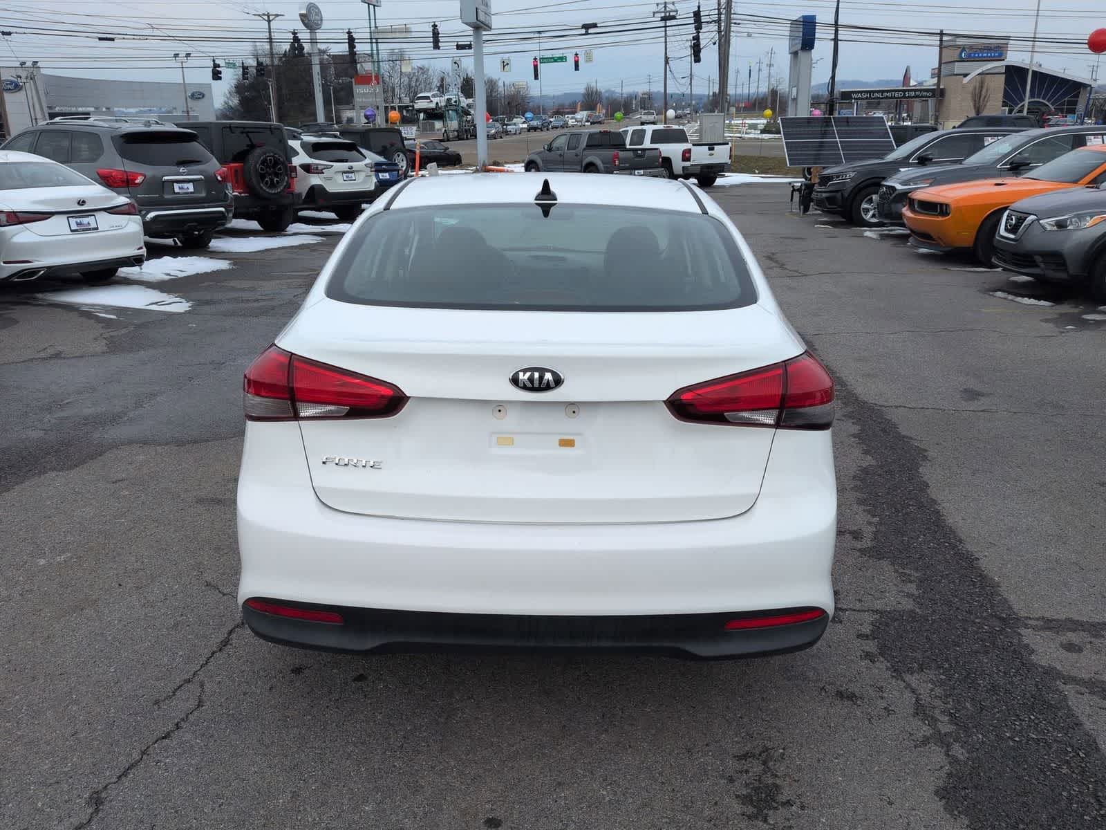 Thumbnail: 2017 Kia Forte - 7
