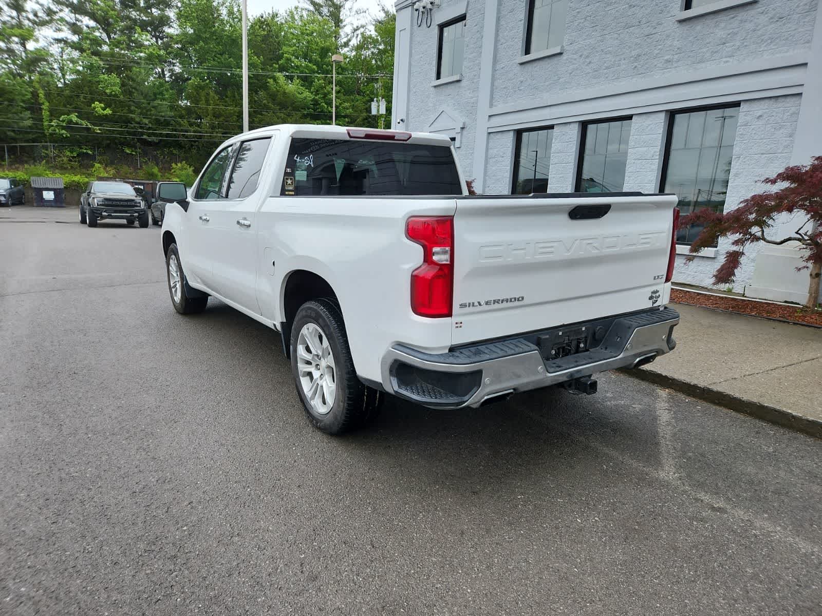 Thumbnail: 2022 Chevrolet Silverado 1500 - 3