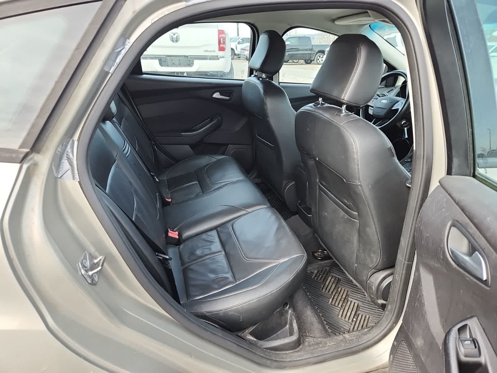 Thumbnail: 2015 Ford Focus - 23